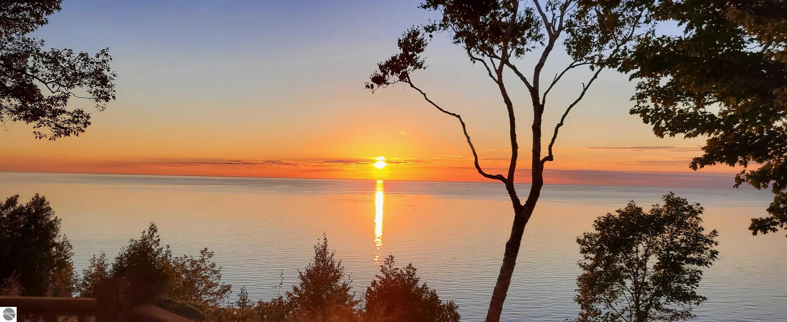 2855 Eleven Mile Road