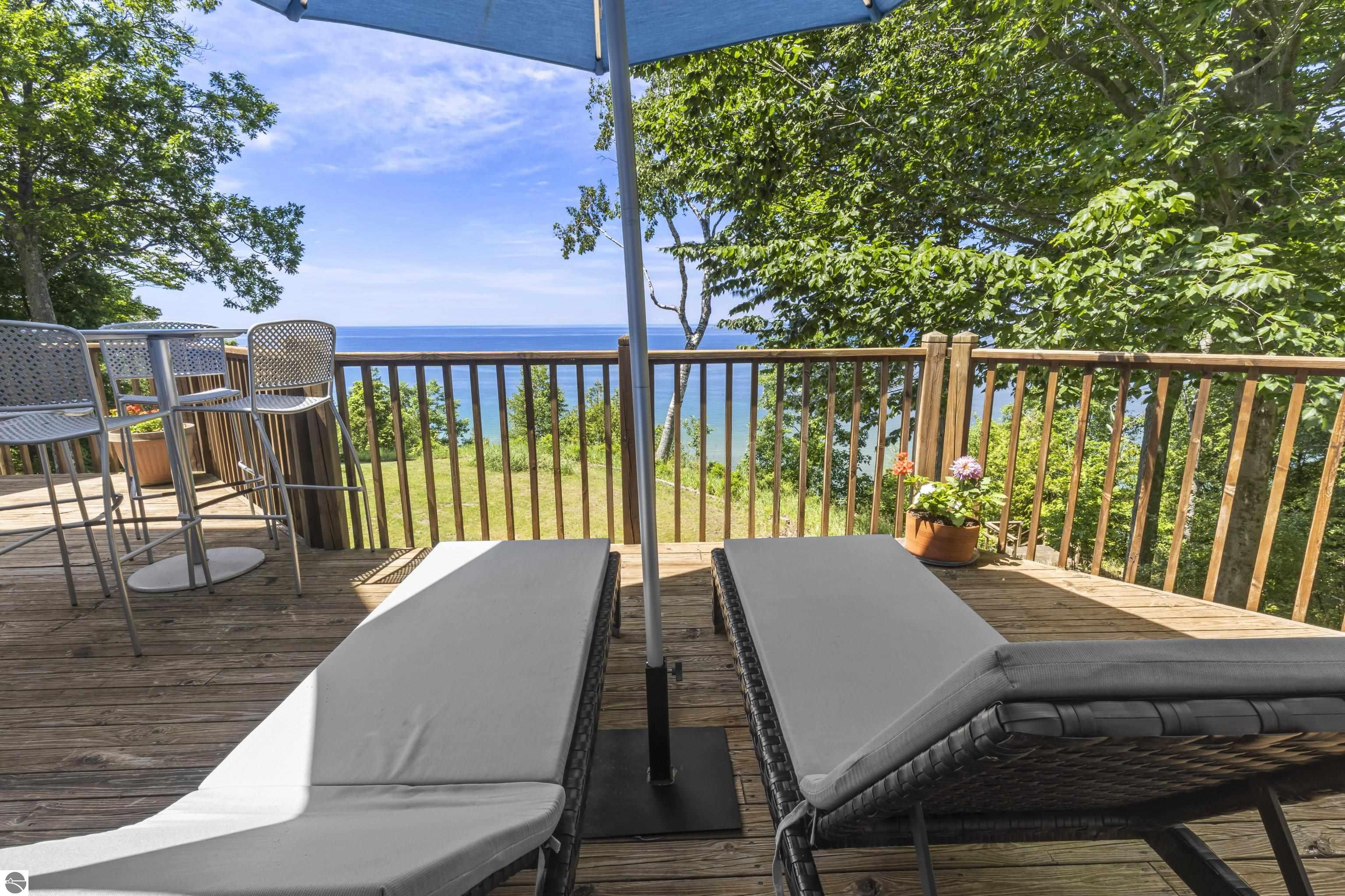 2855 Eleven Mile Road