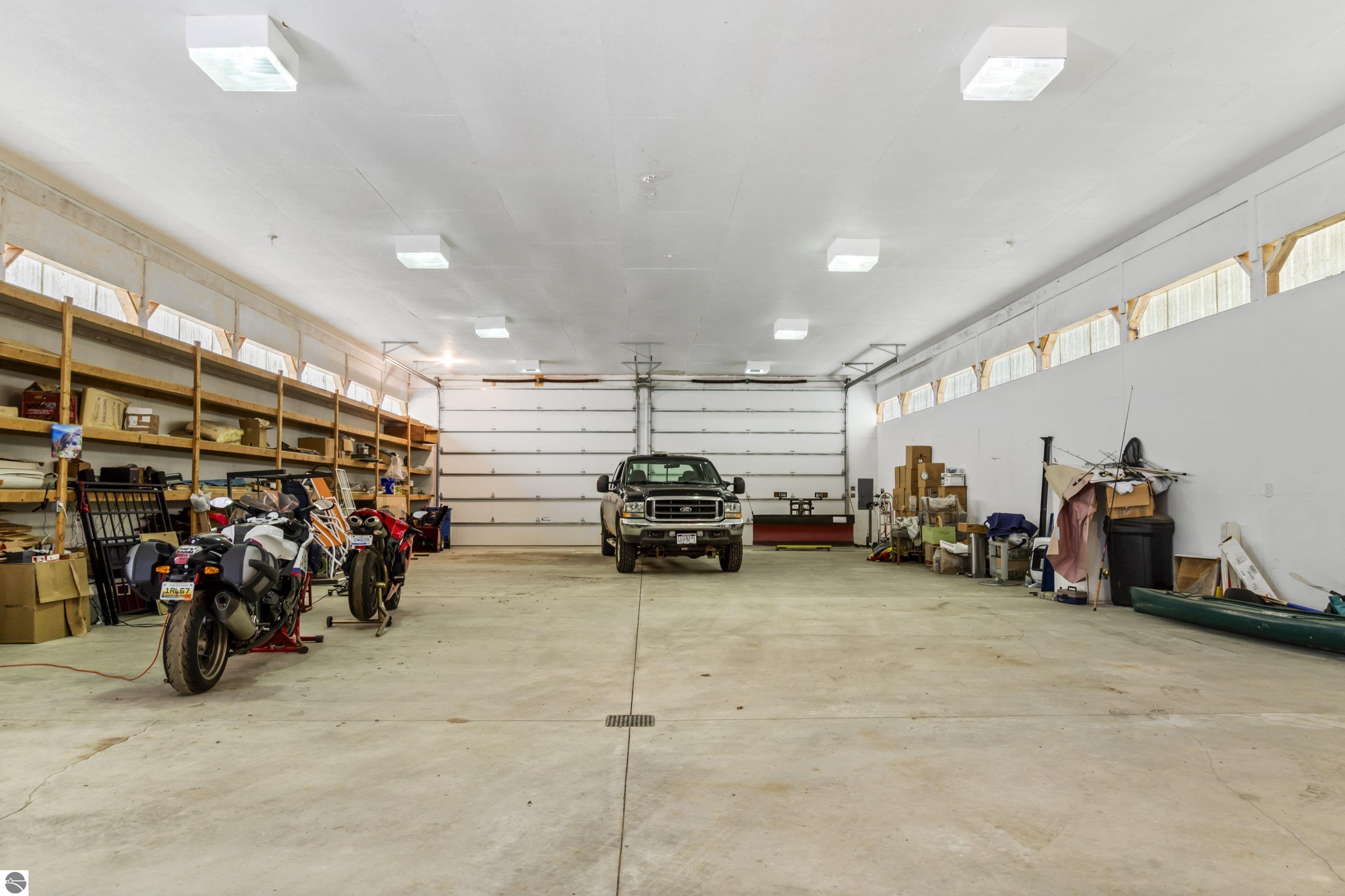 2855 Eleven Mile Road