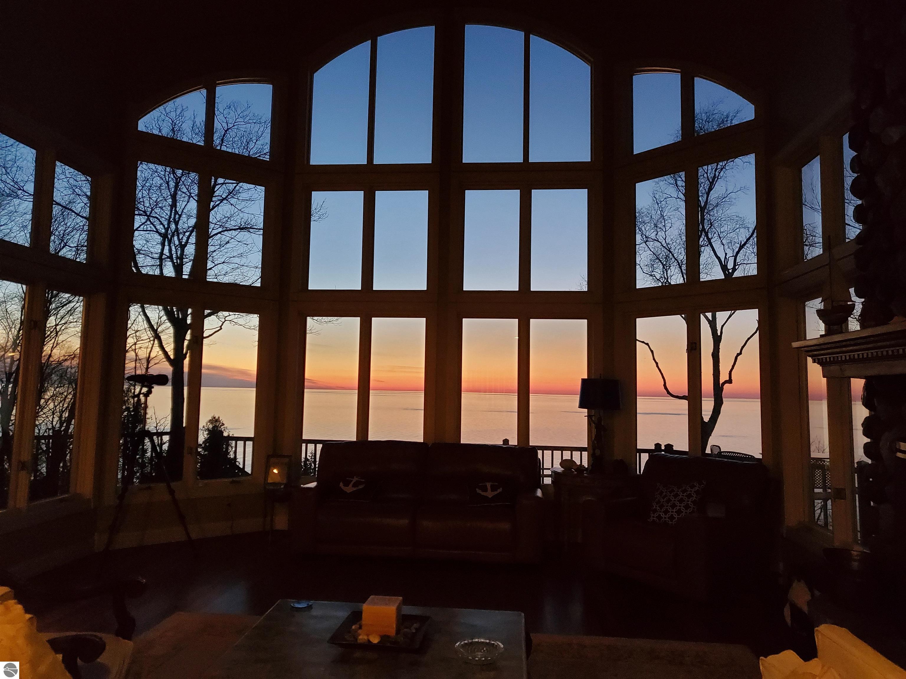 2855 Eleven Mile Road