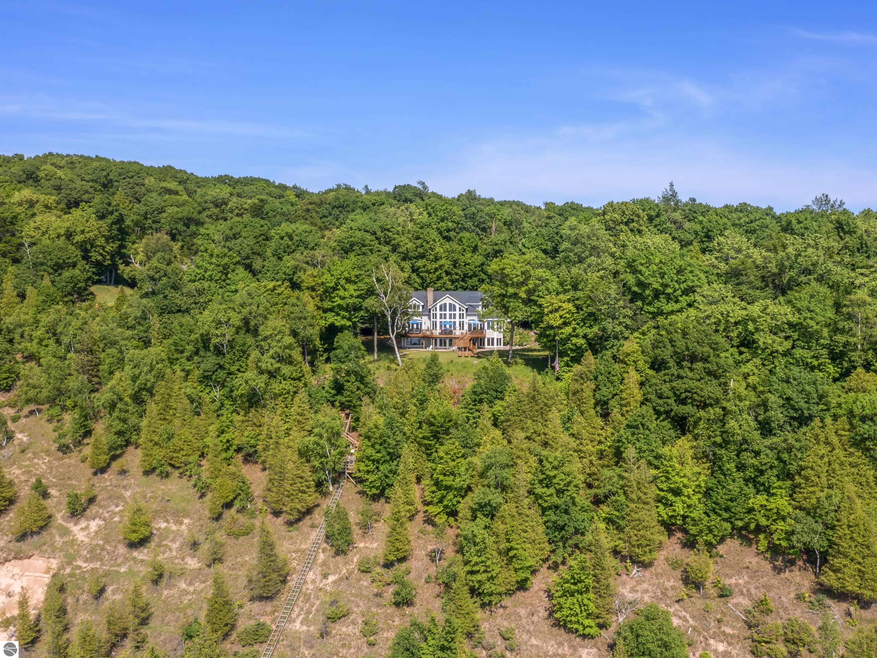 2855 Eleven Mile Road