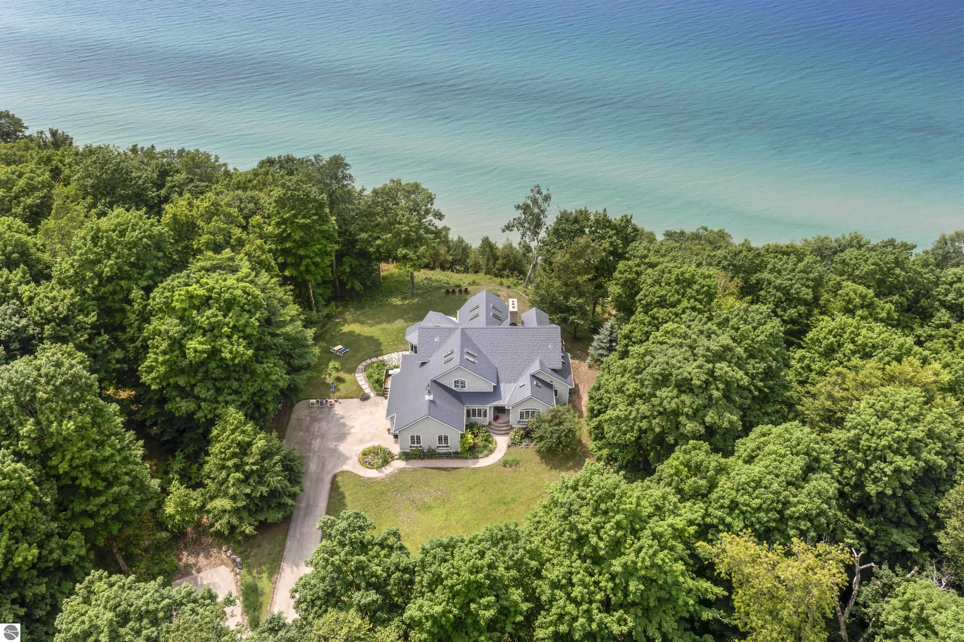 2855 Eleven Mile Road