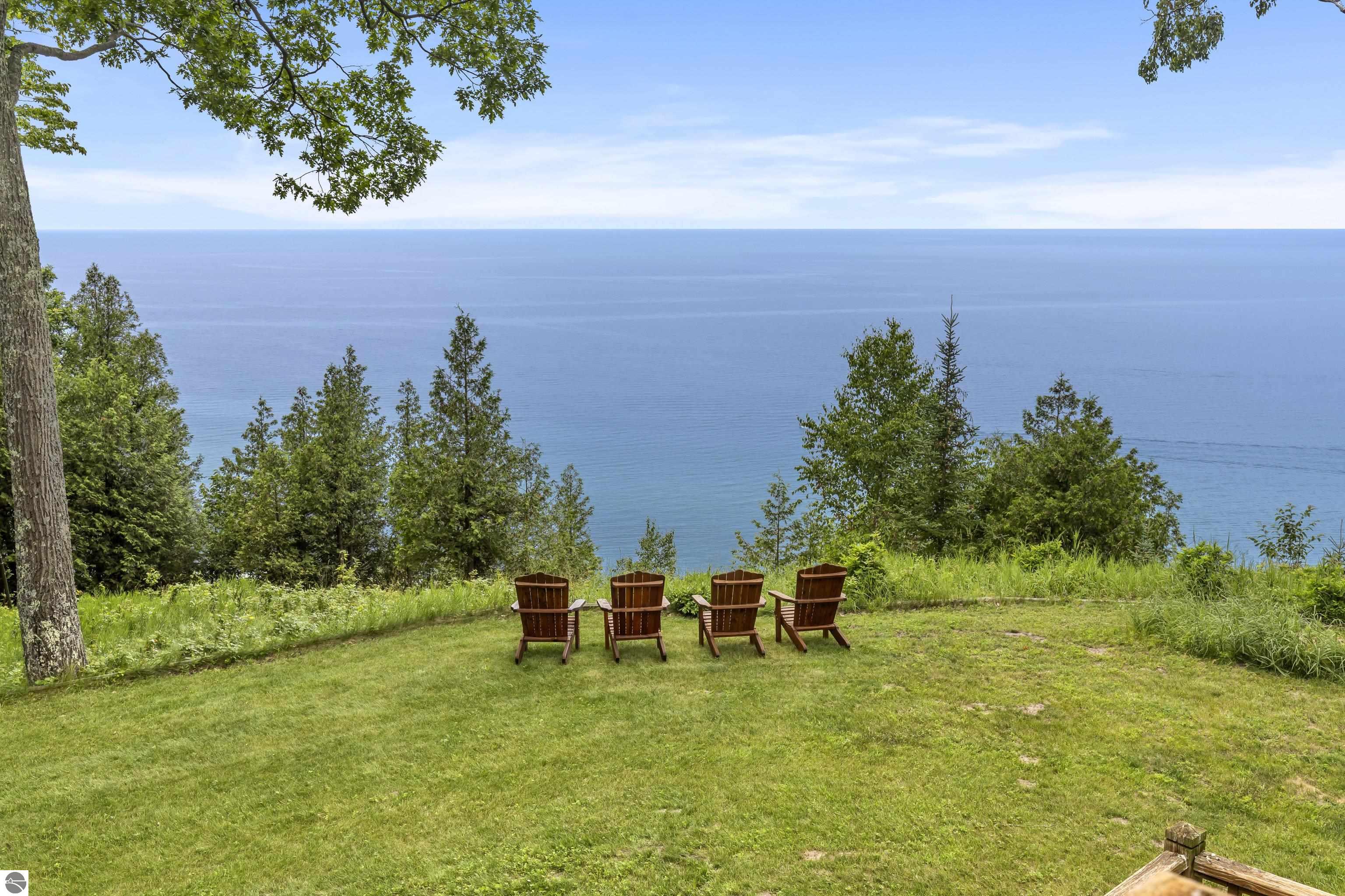 2855 Eleven Mile Road