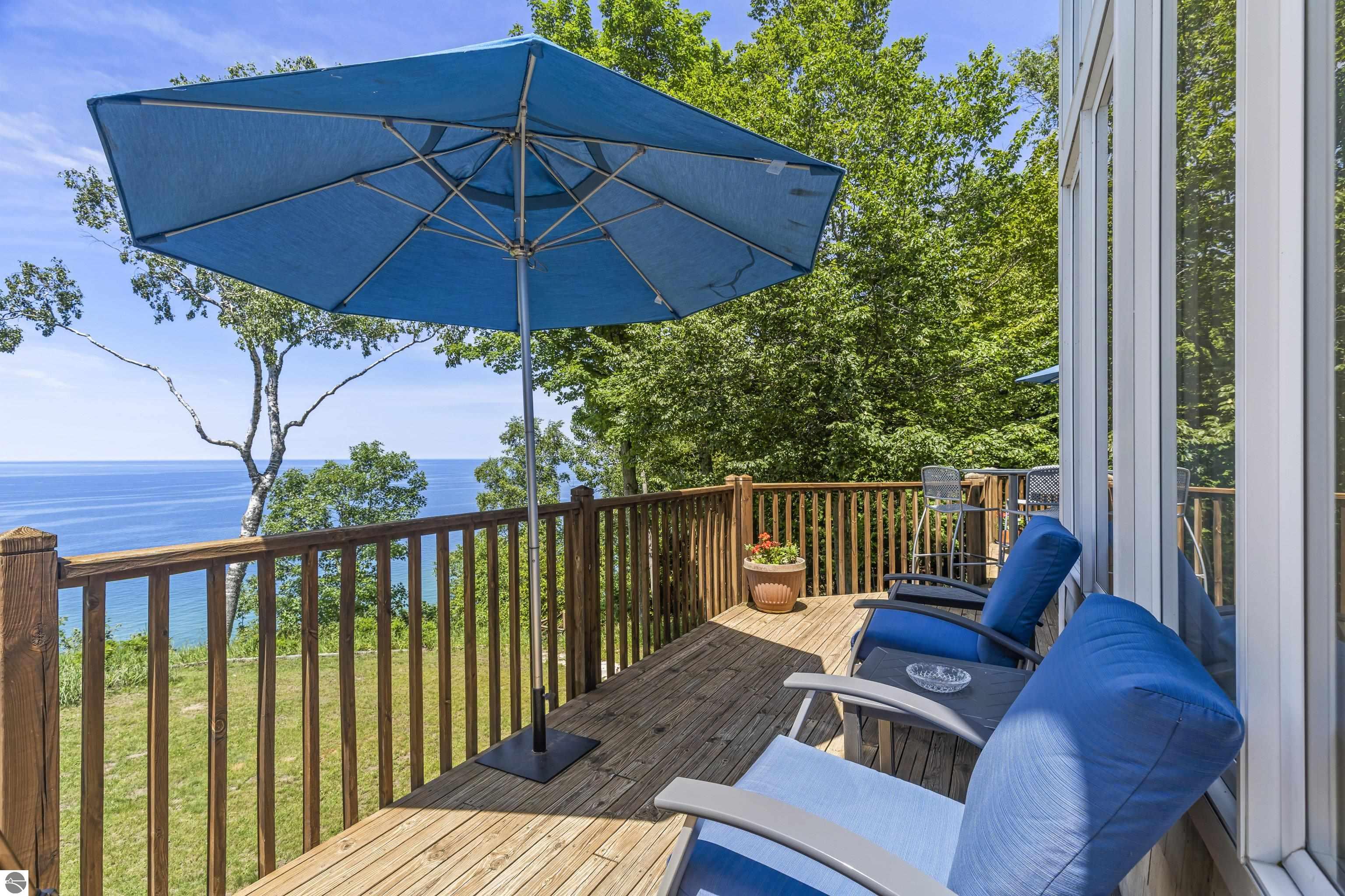 2855 Eleven Mile Road