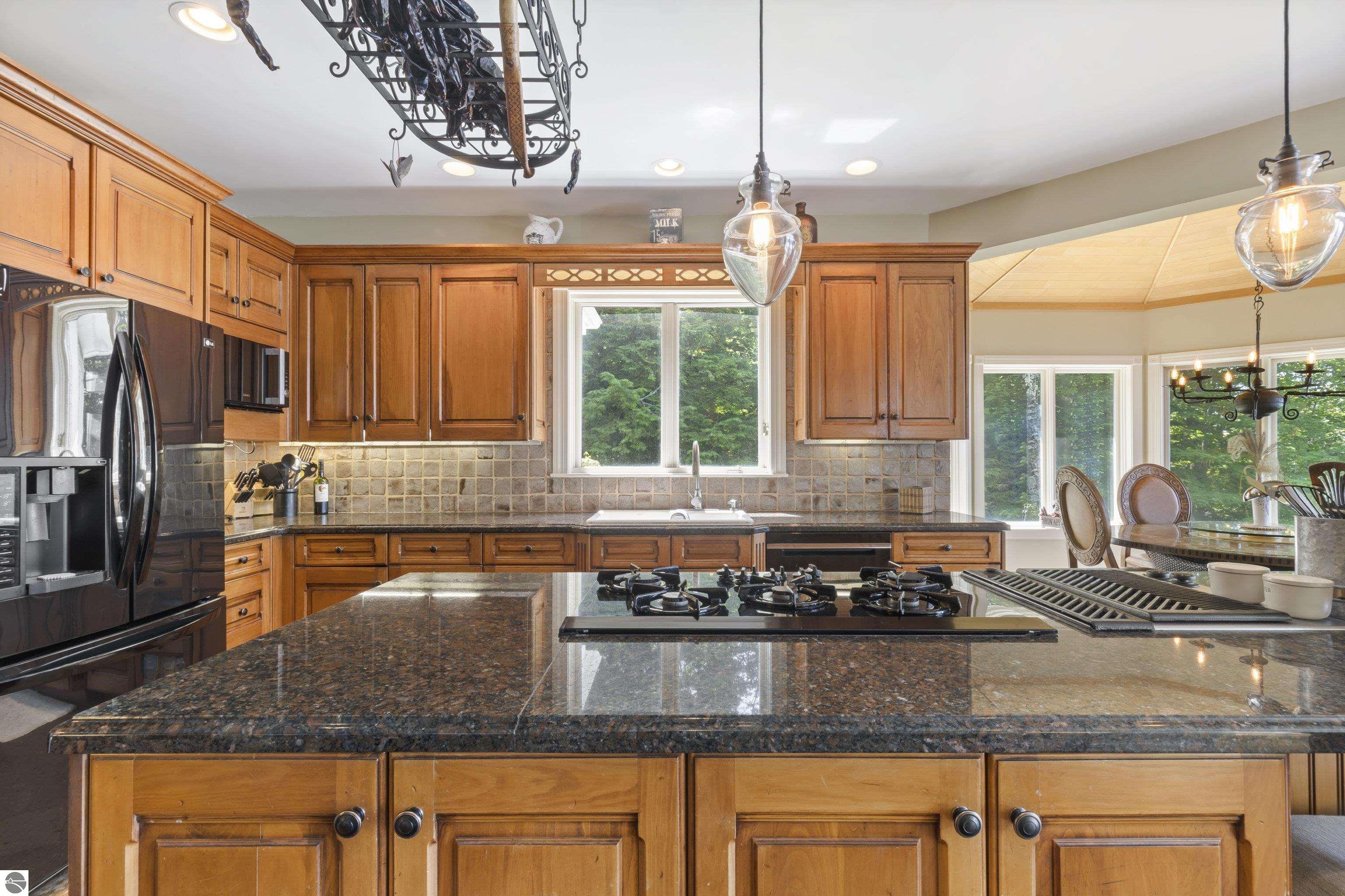 2855 Eleven Mile Road