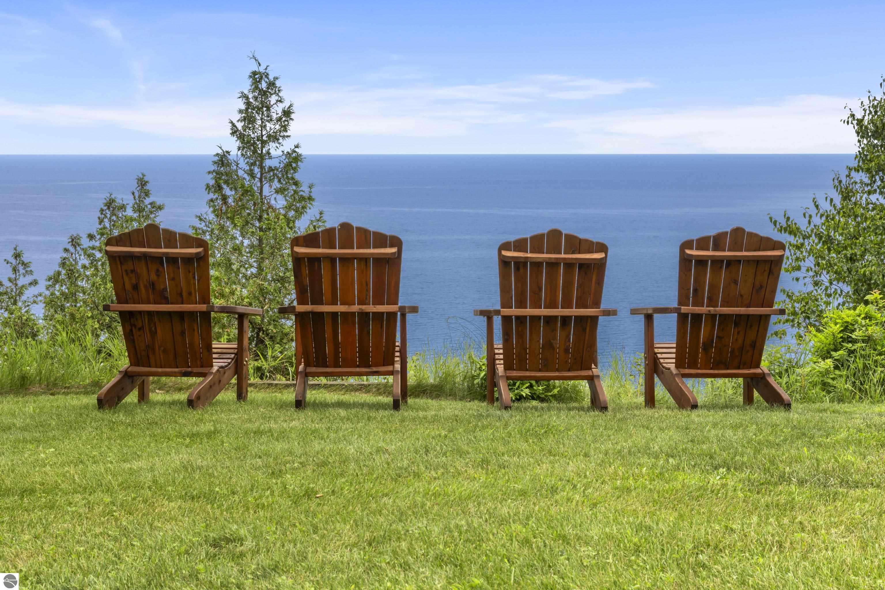 2855 Eleven Mile Road