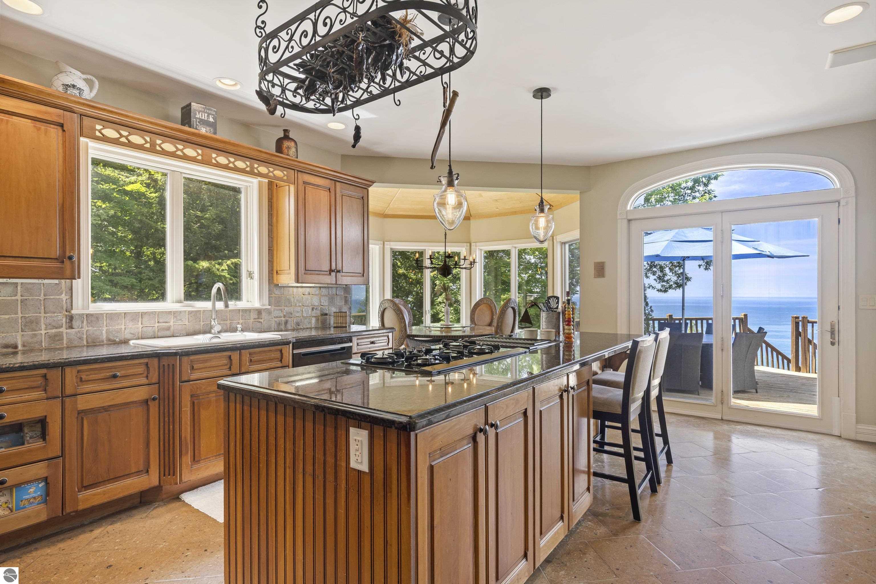 2855 Eleven Mile Road