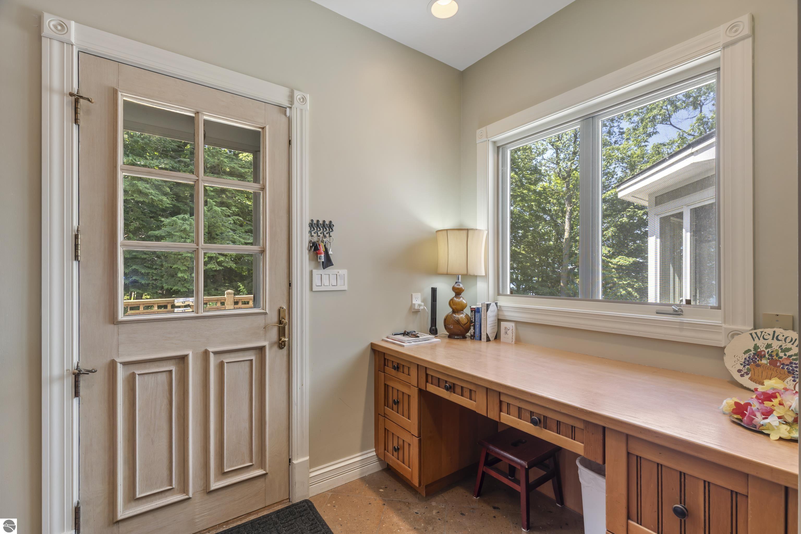 2855 Eleven Mile Road