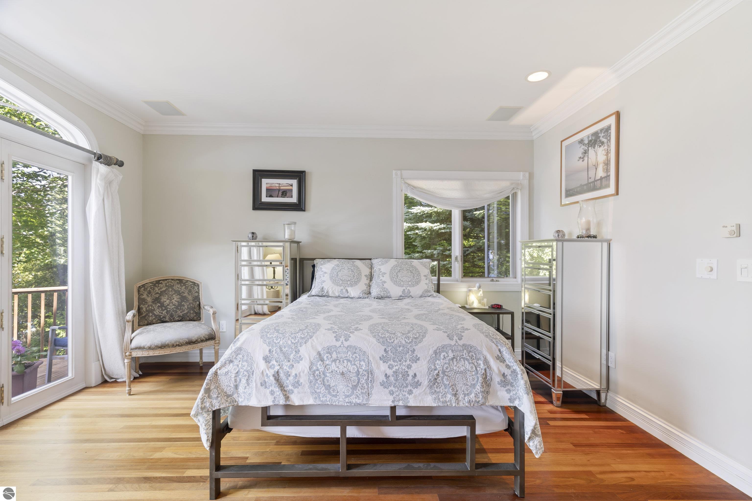 2855 Eleven Mile Road