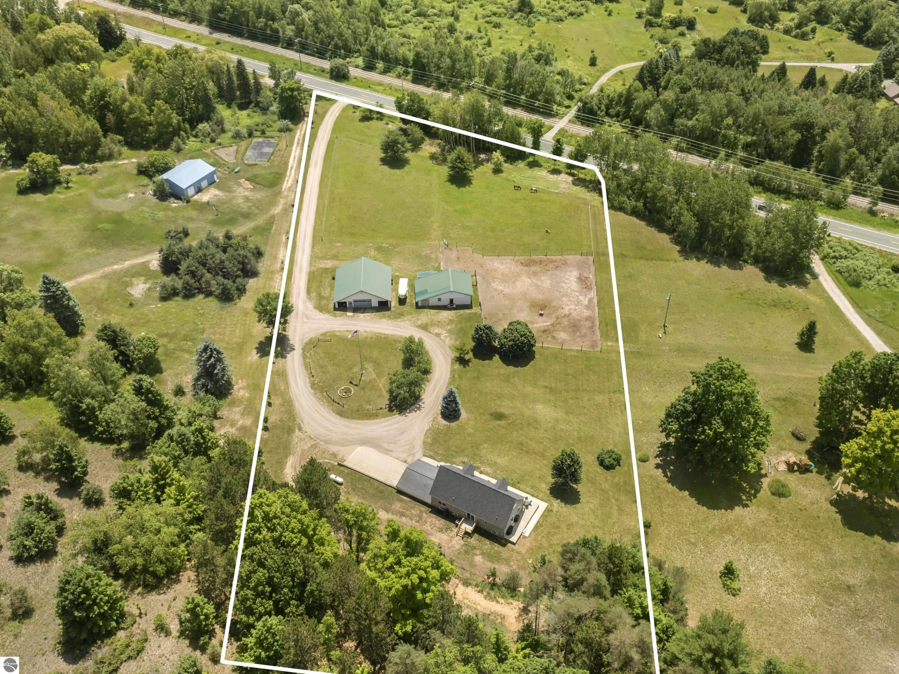 1012 W River Road