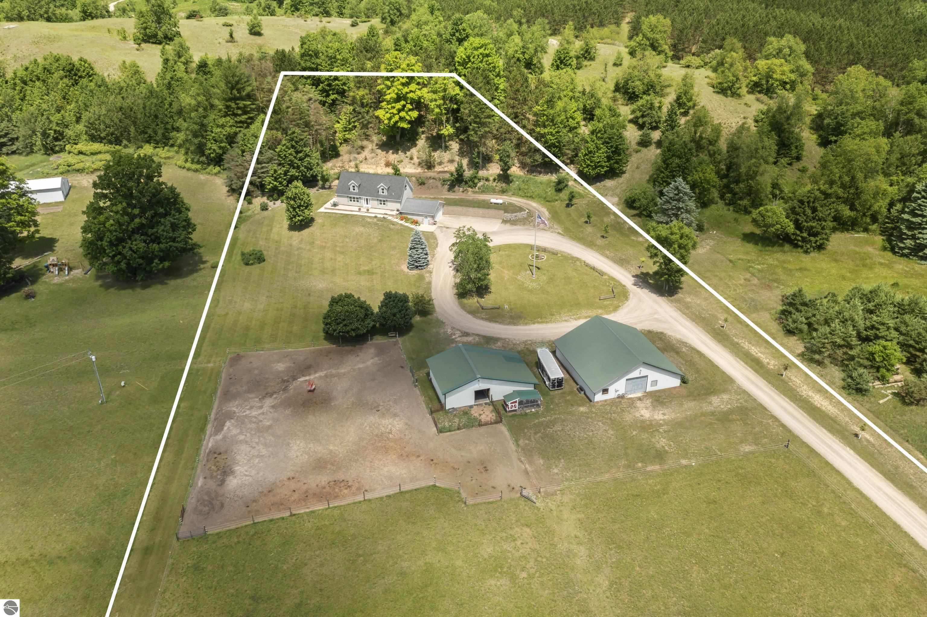 1012 W River Road