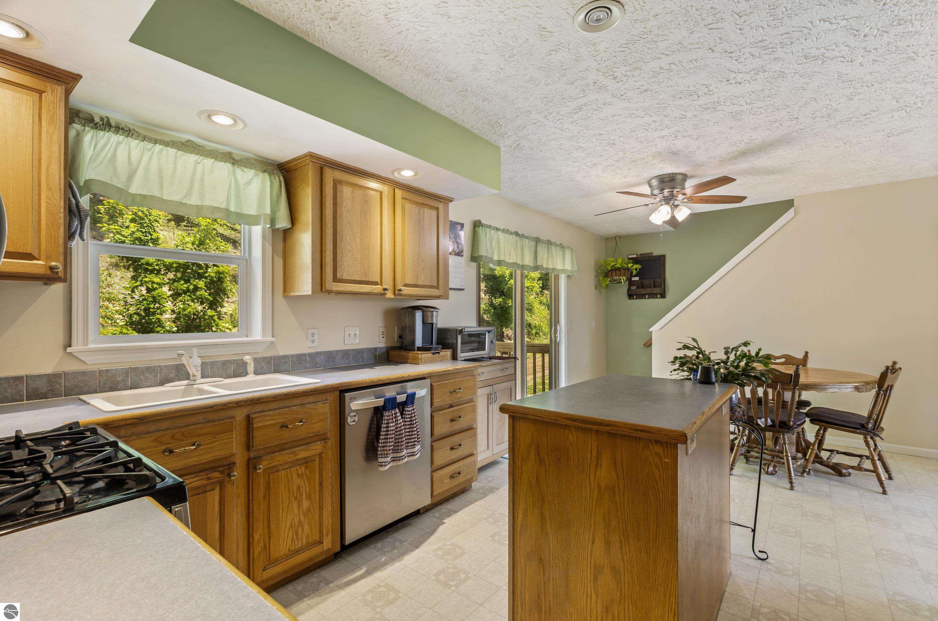 1012 W River Road