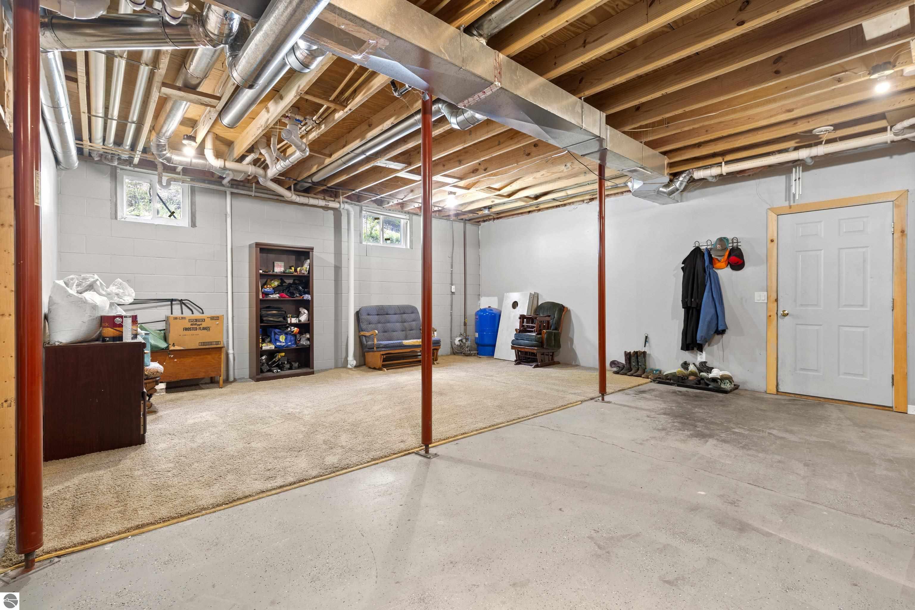 1012 W River Road
