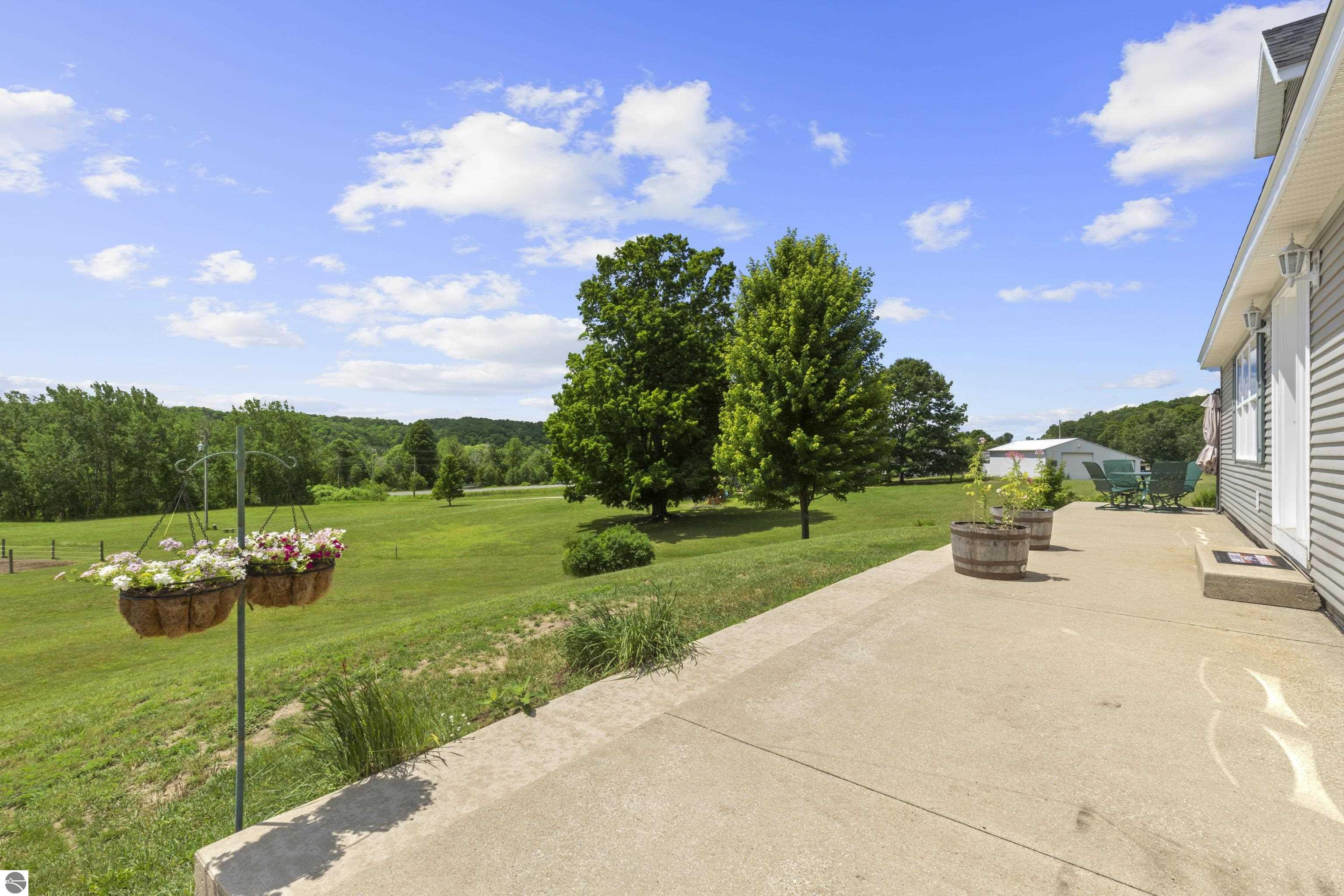 1012 W River Road