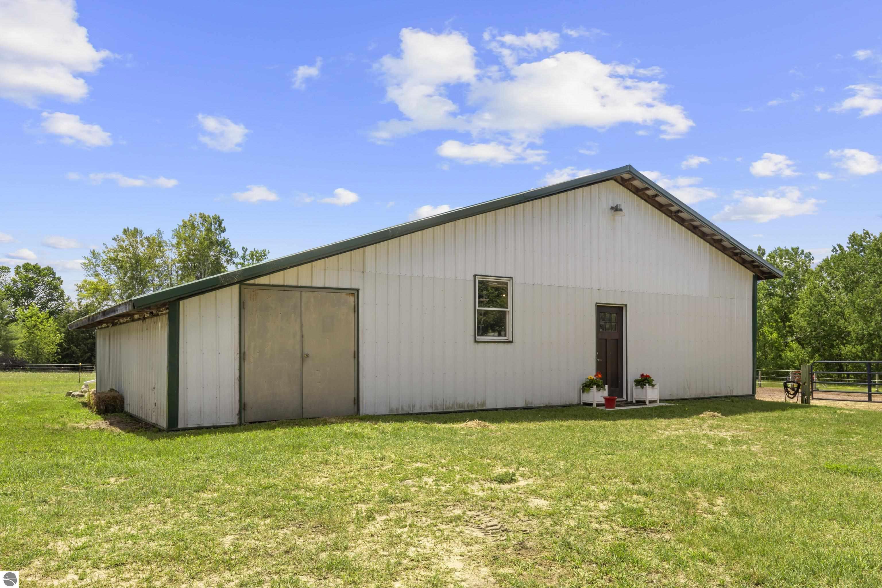 1012 W River Road