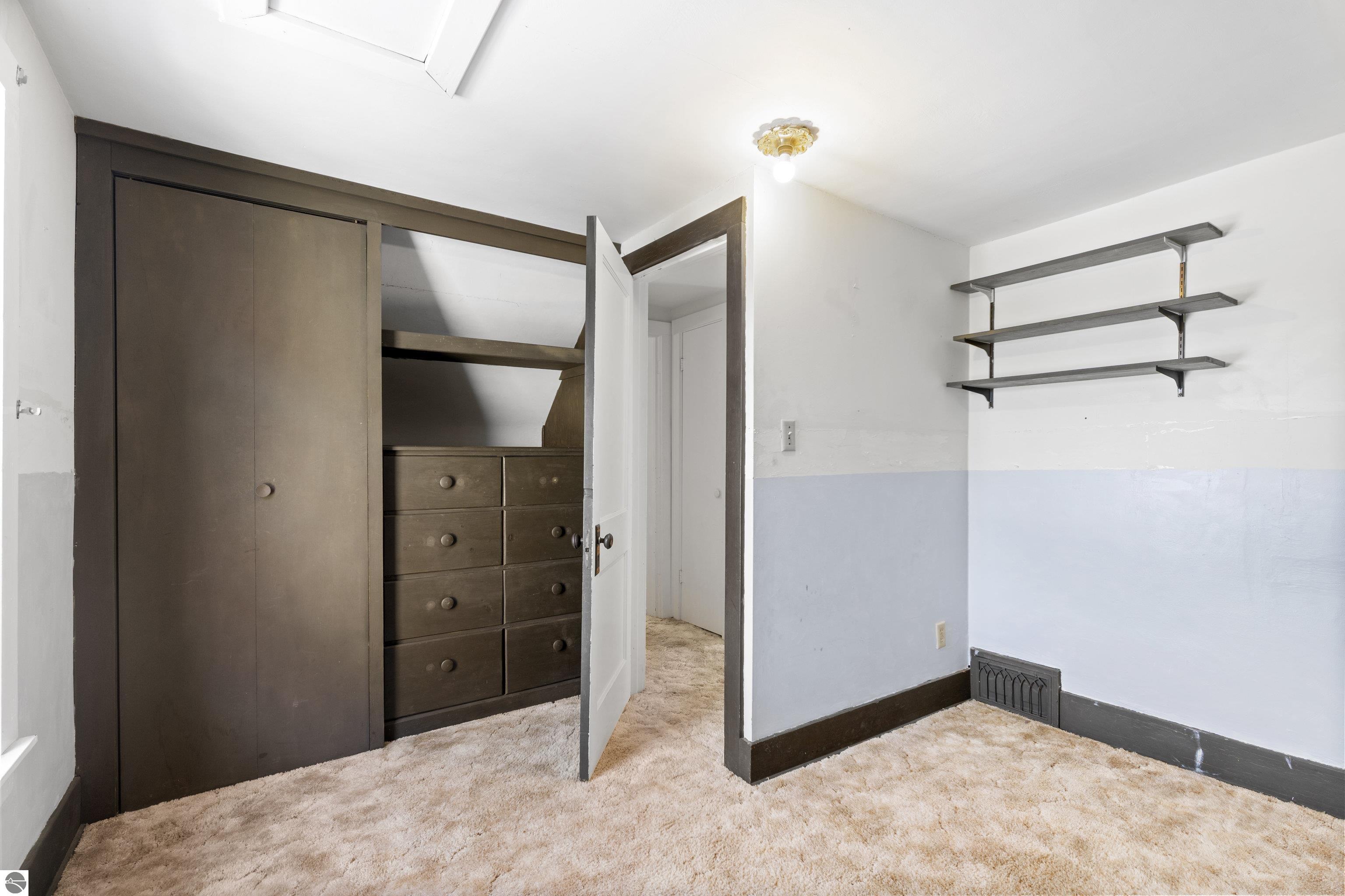 123 S Benzie Boulevard