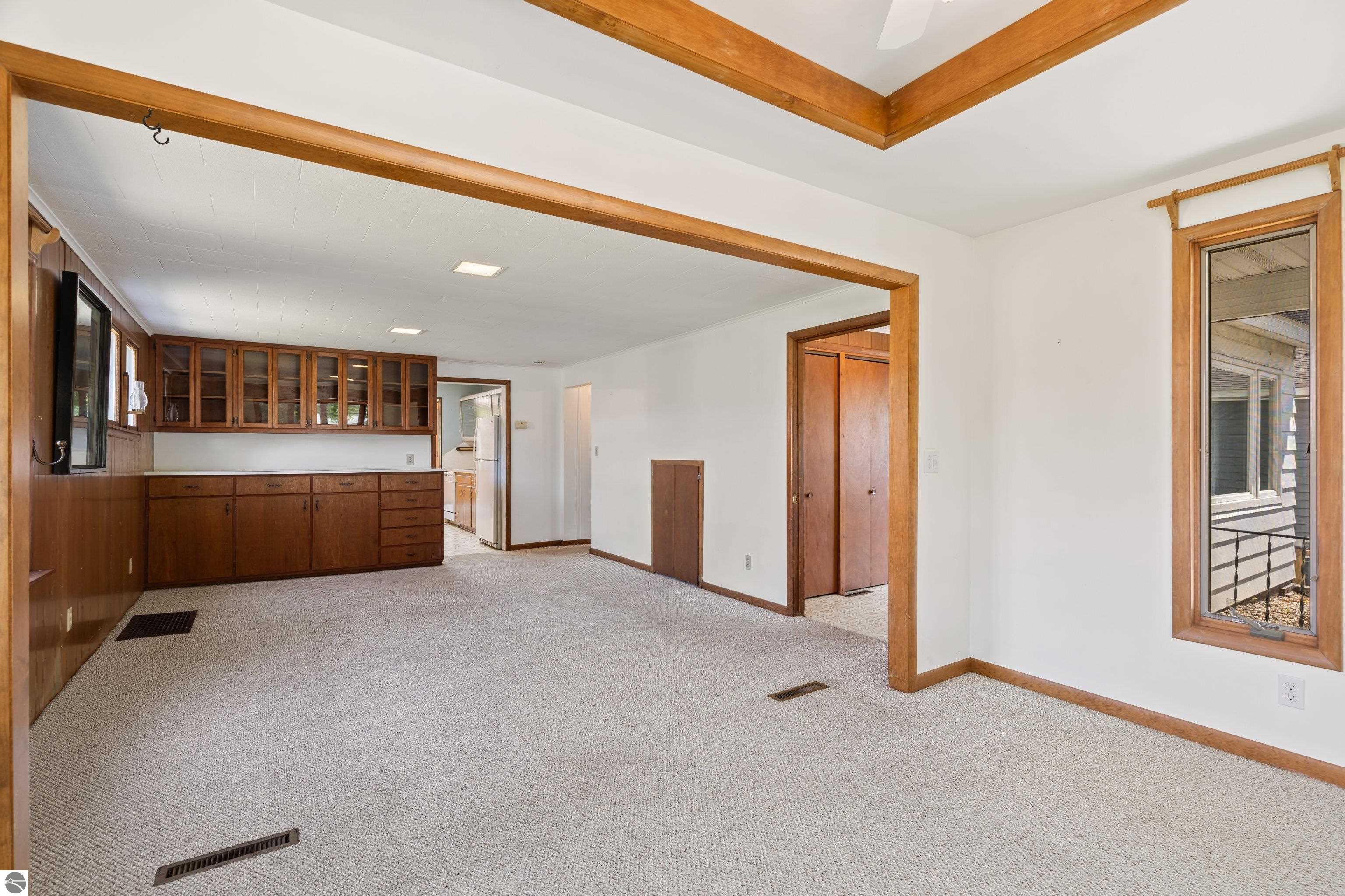 123 S Benzie Boulevard