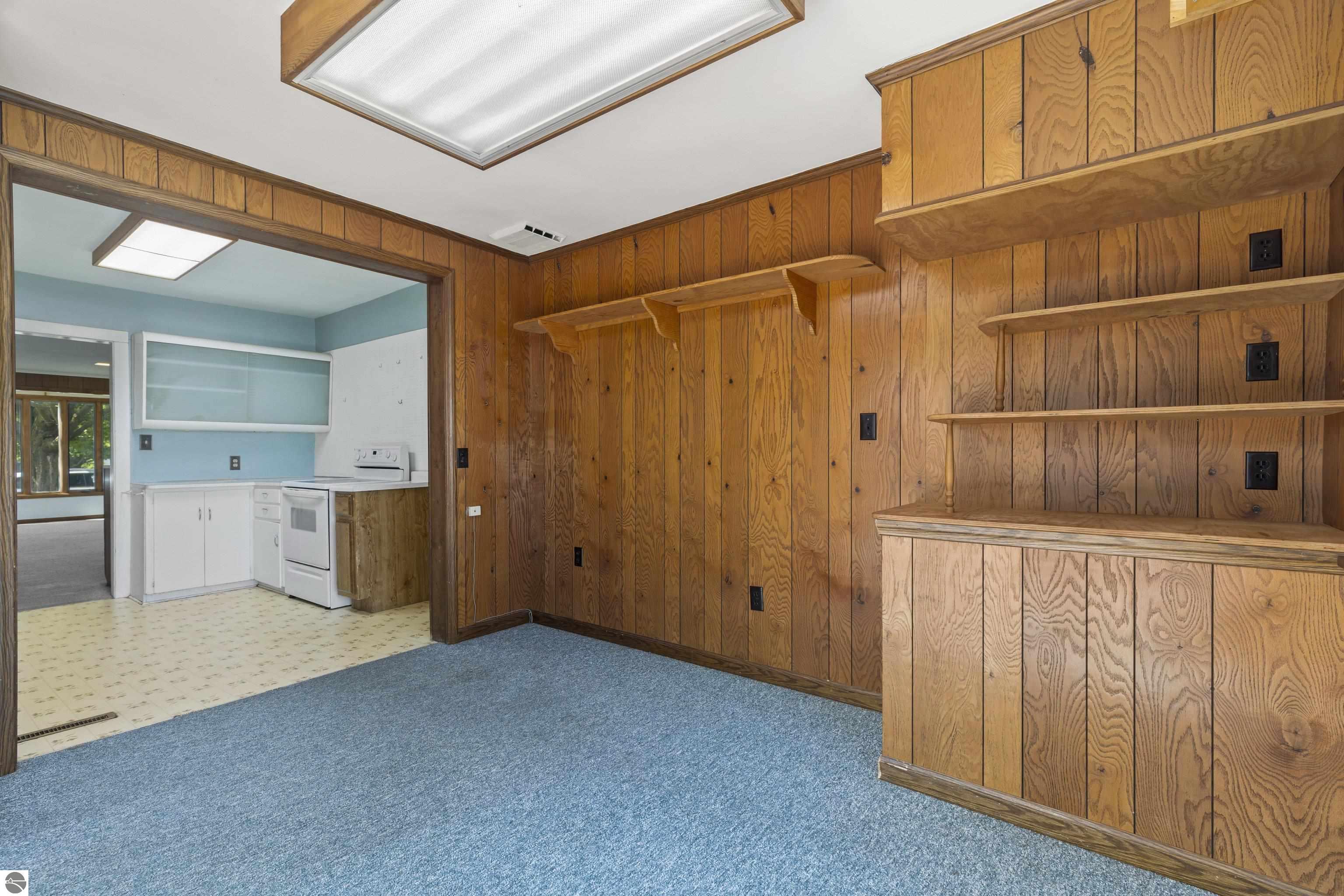 123 S Benzie Boulevard