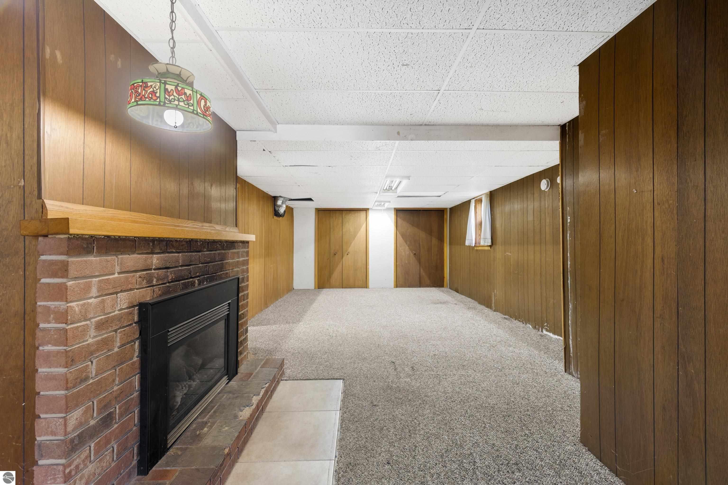 123 S Benzie Boulevard