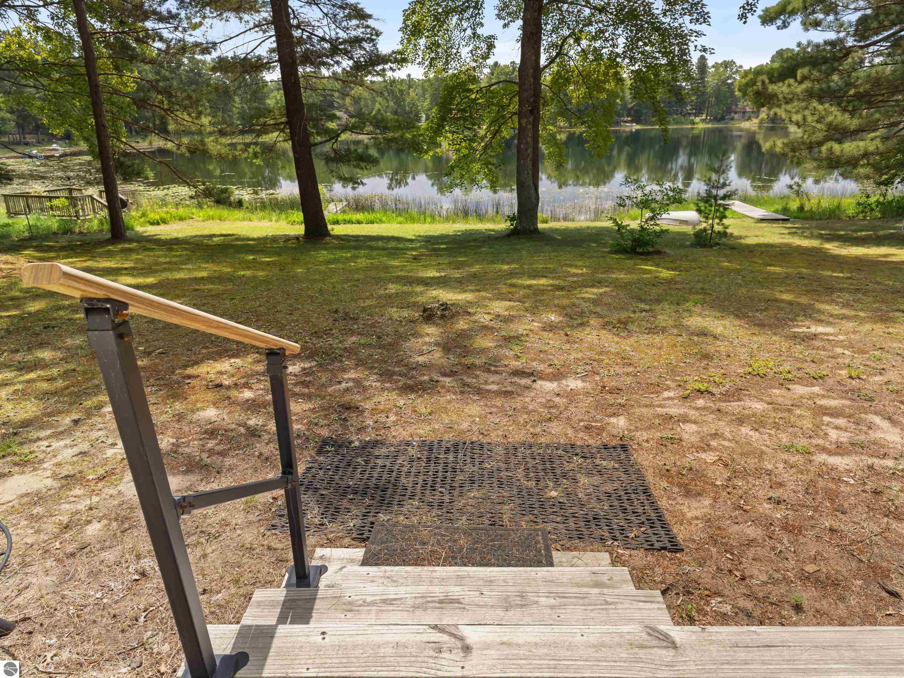4710 Lakeside Drive