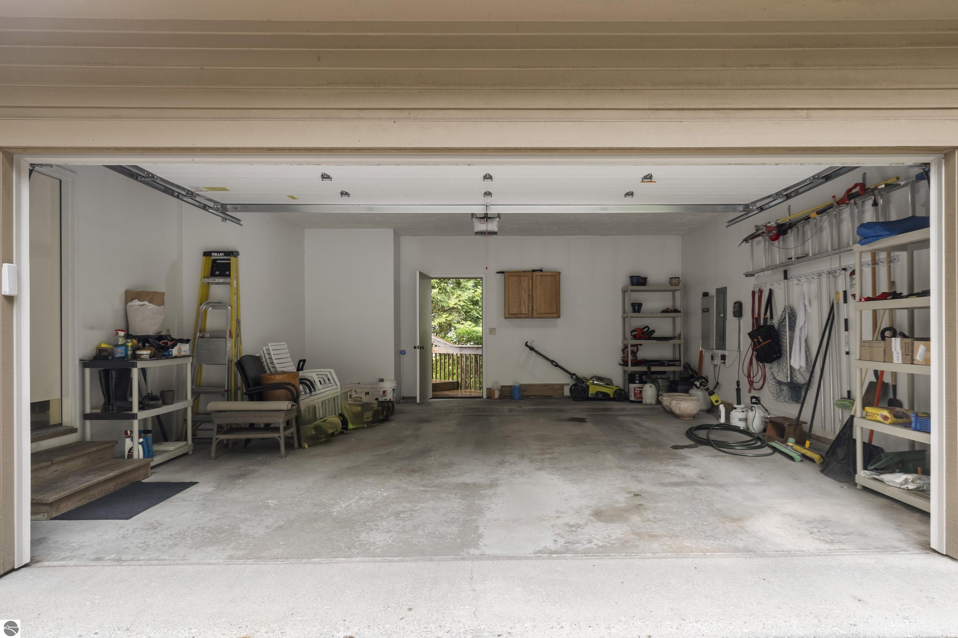 7351 Fredonia Way