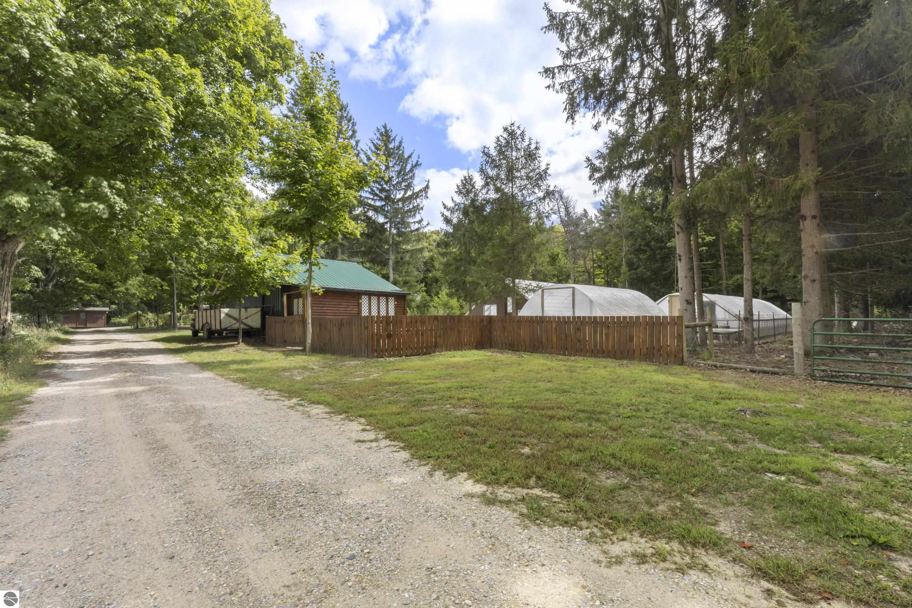 22800 Cadillac Highway