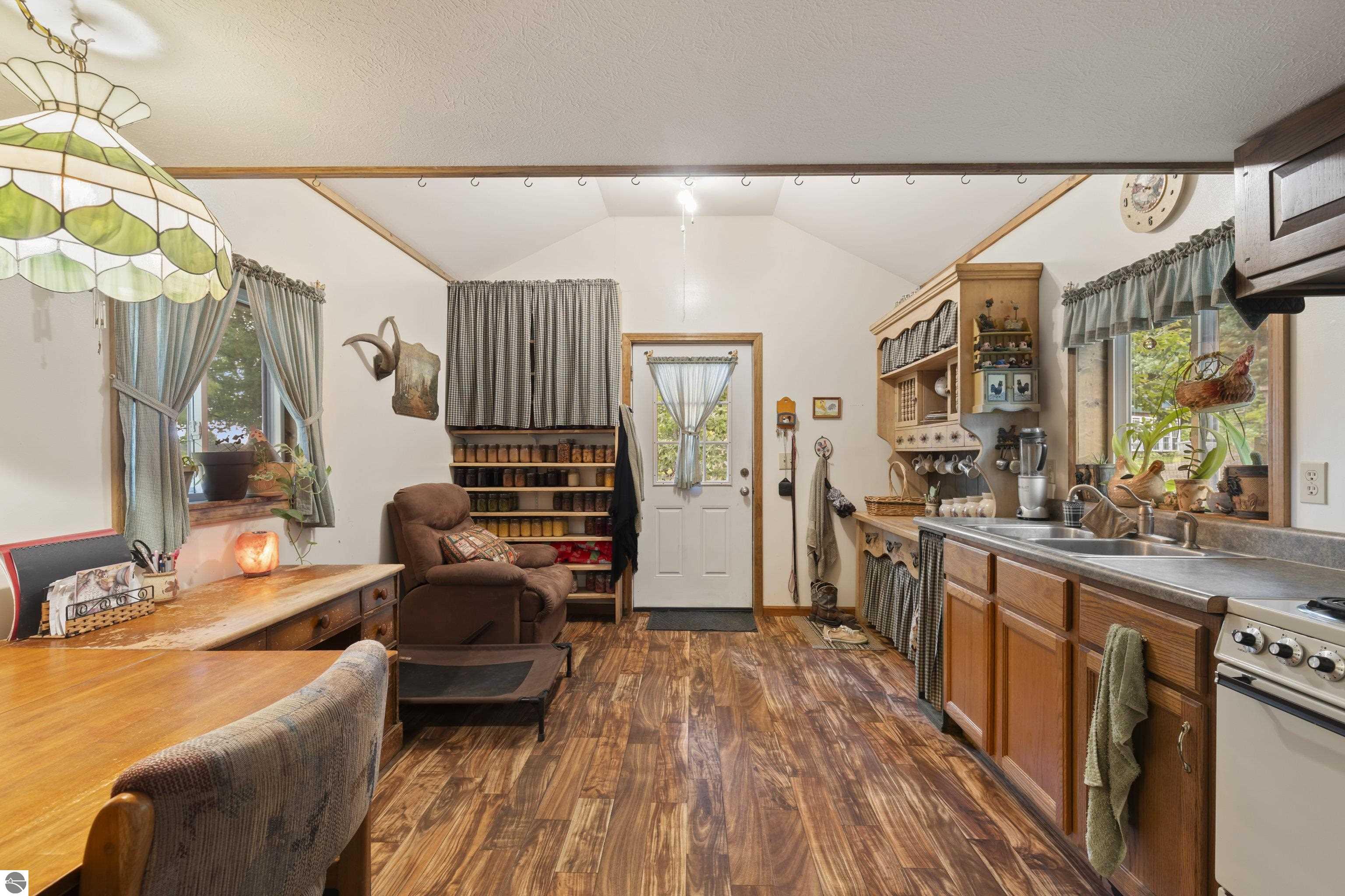 22800 Cadillac Highway
