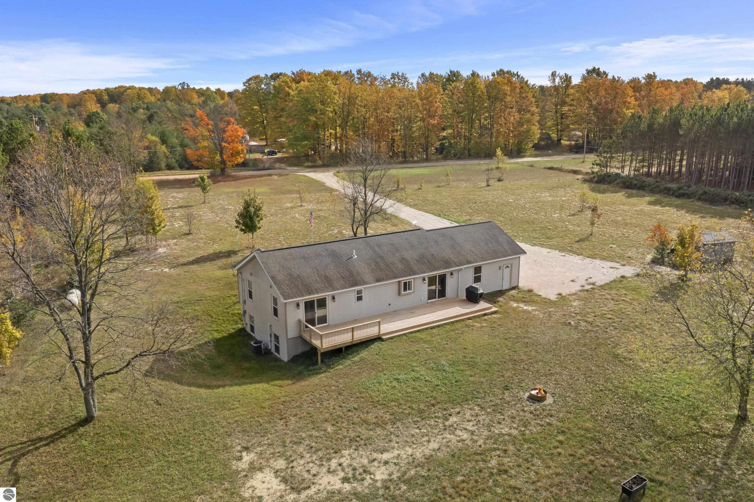 348 S Haze Road