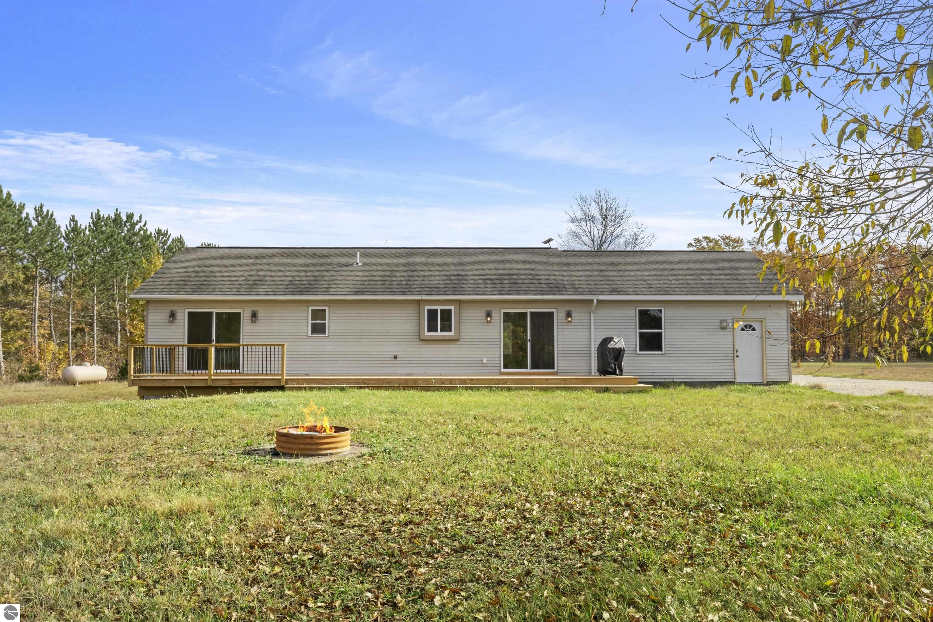 348 S Haze Road