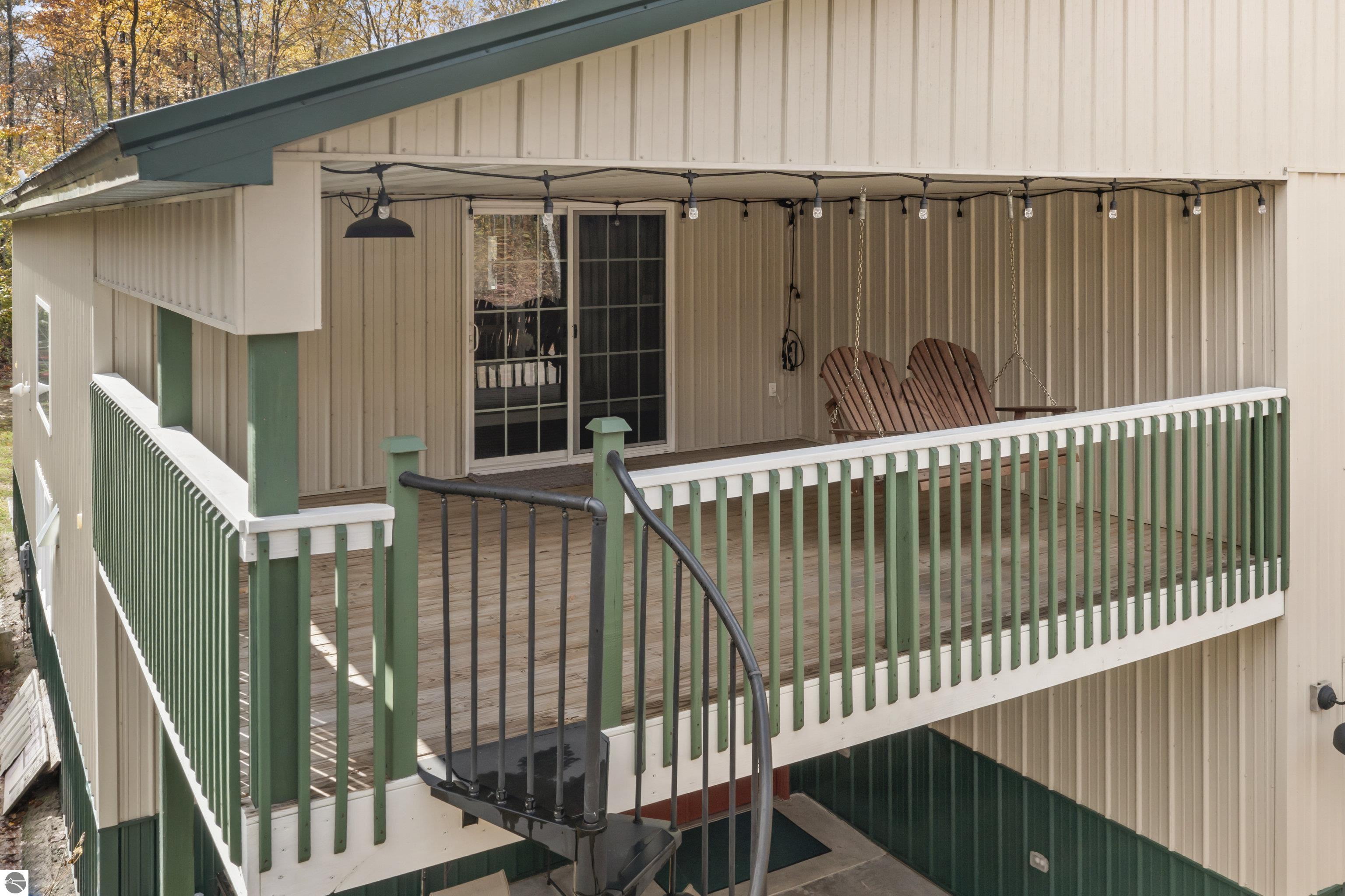 2438 Northwoods Drive