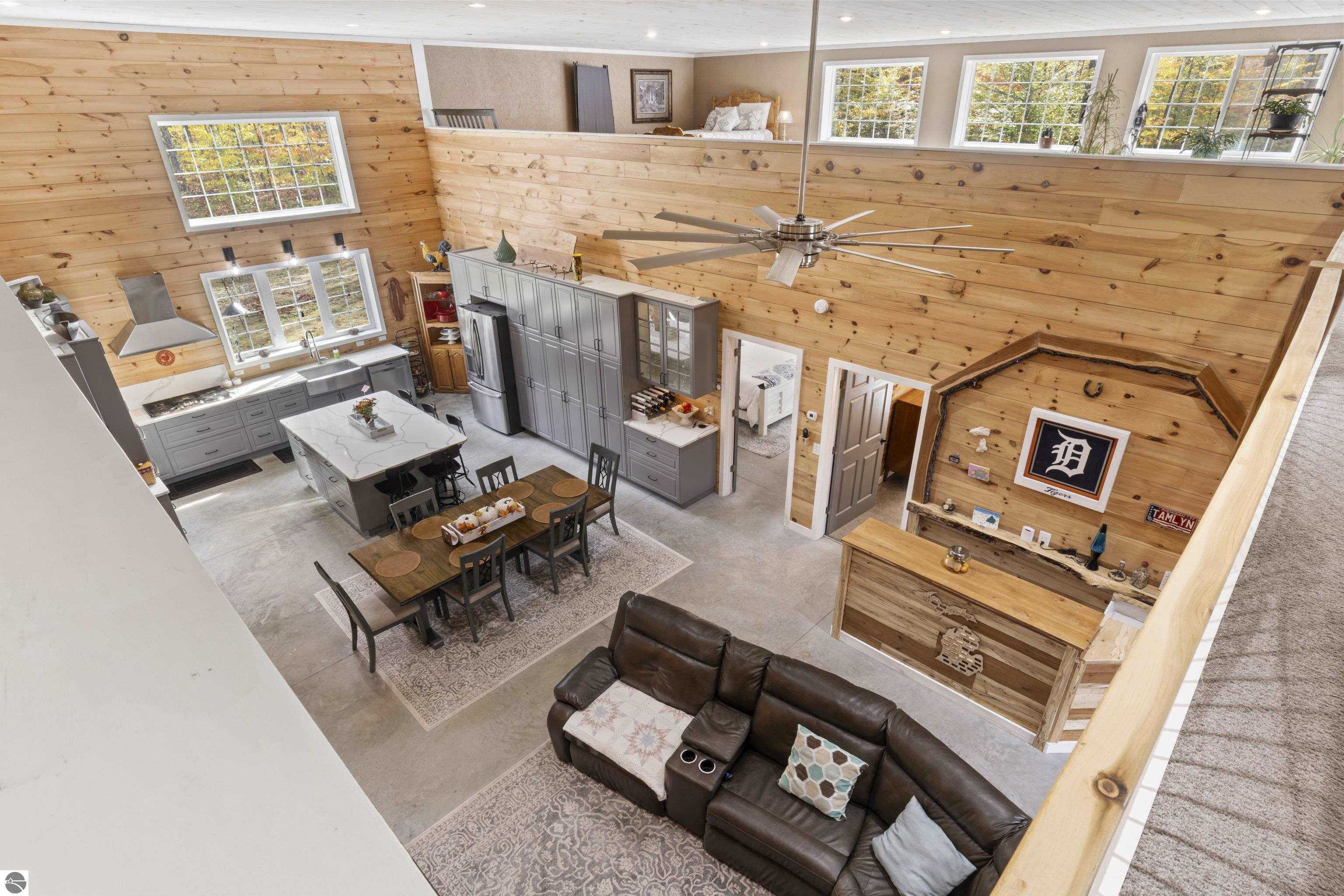 2438 Northwoods Drive
