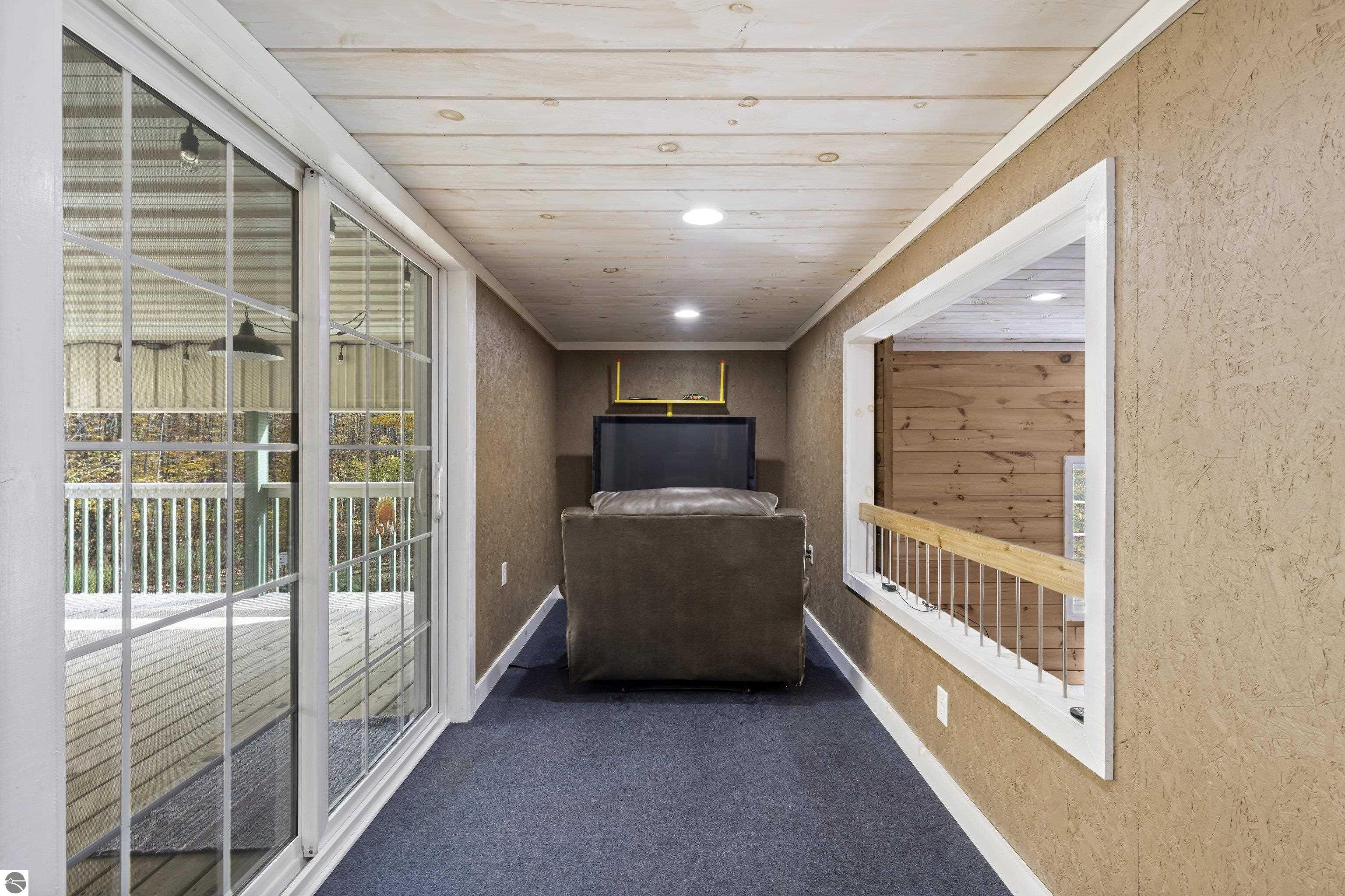2438 Northwoods Drive
