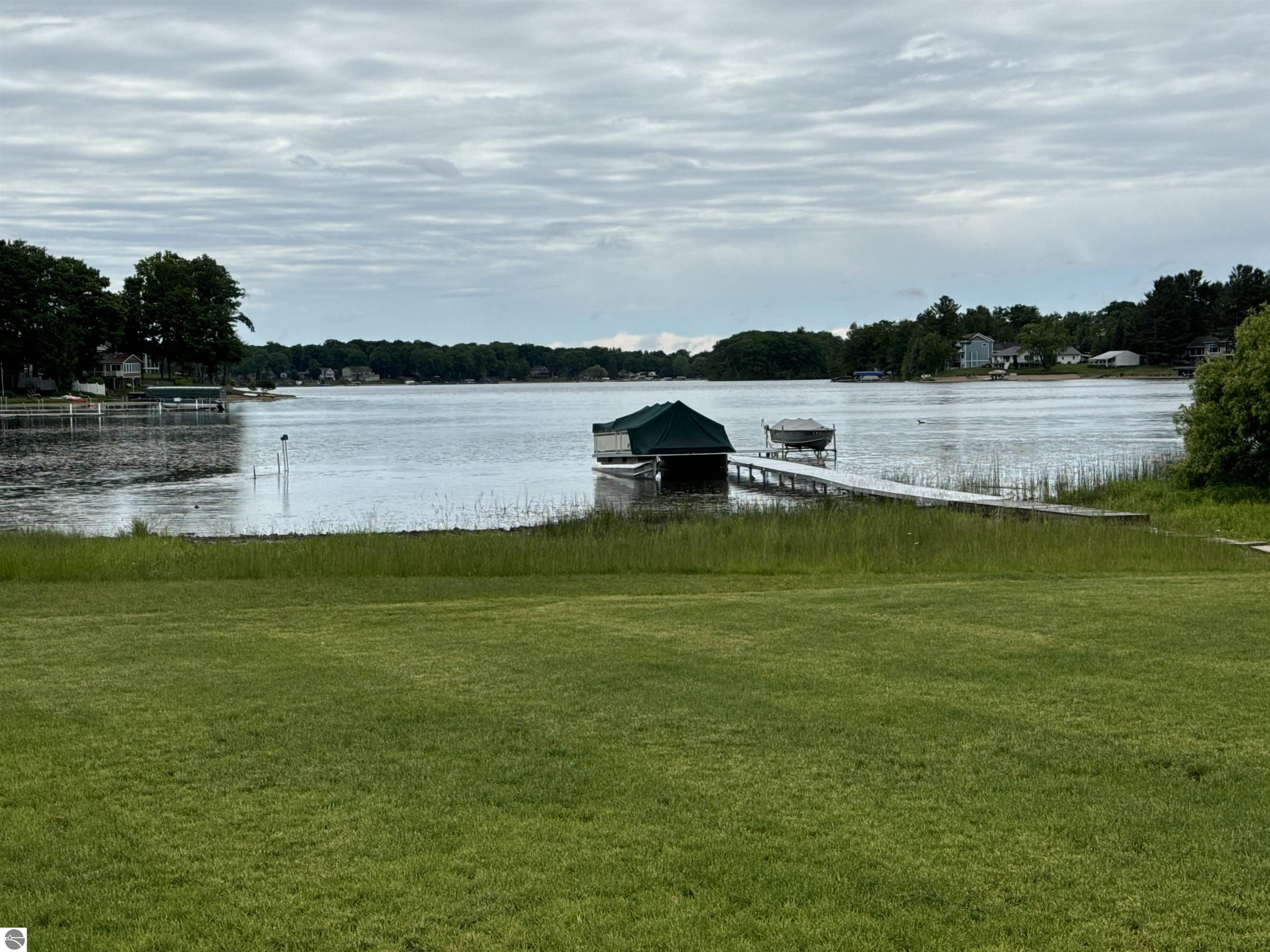 504 S East Silver Lake Road