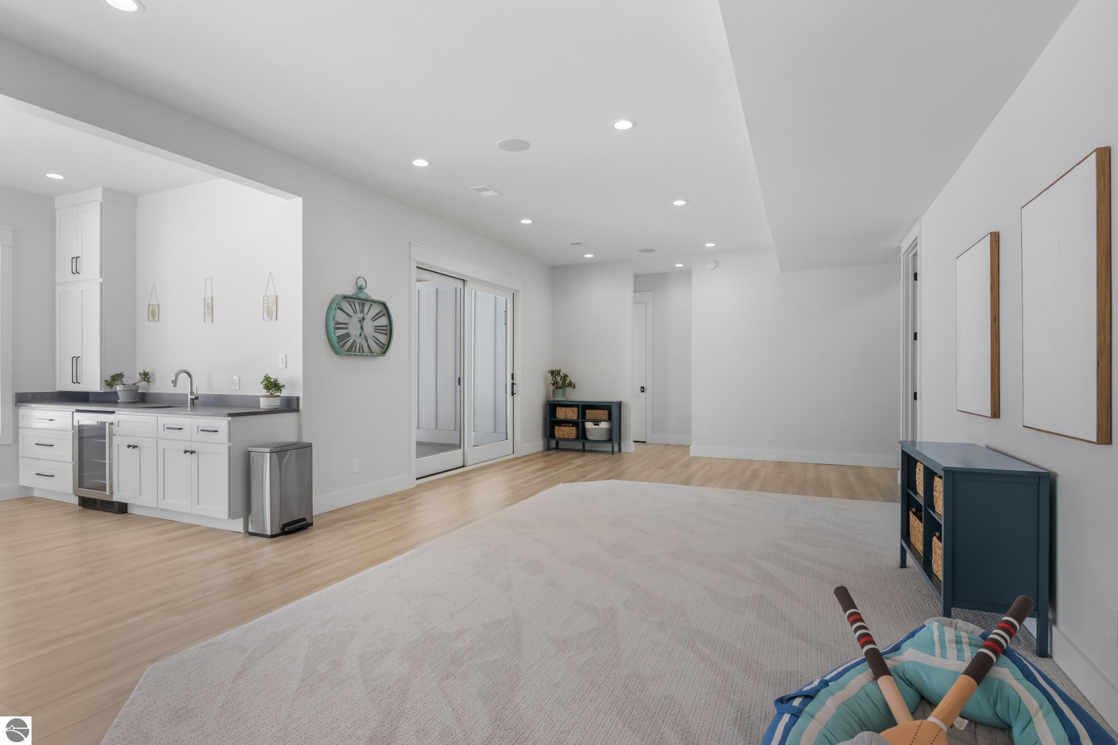 504 S East Silver Lake Road