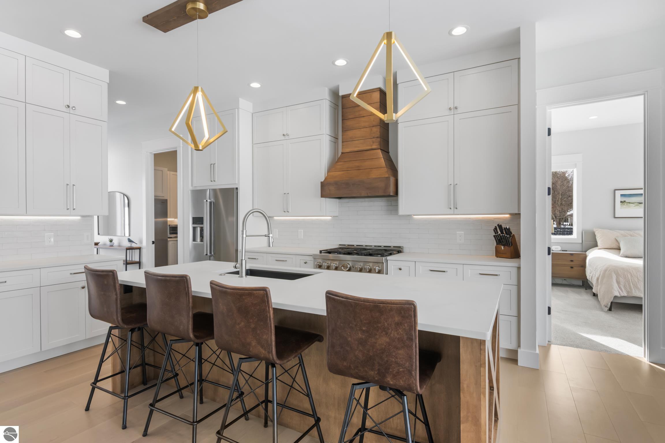 504 S East Silver Lake Road