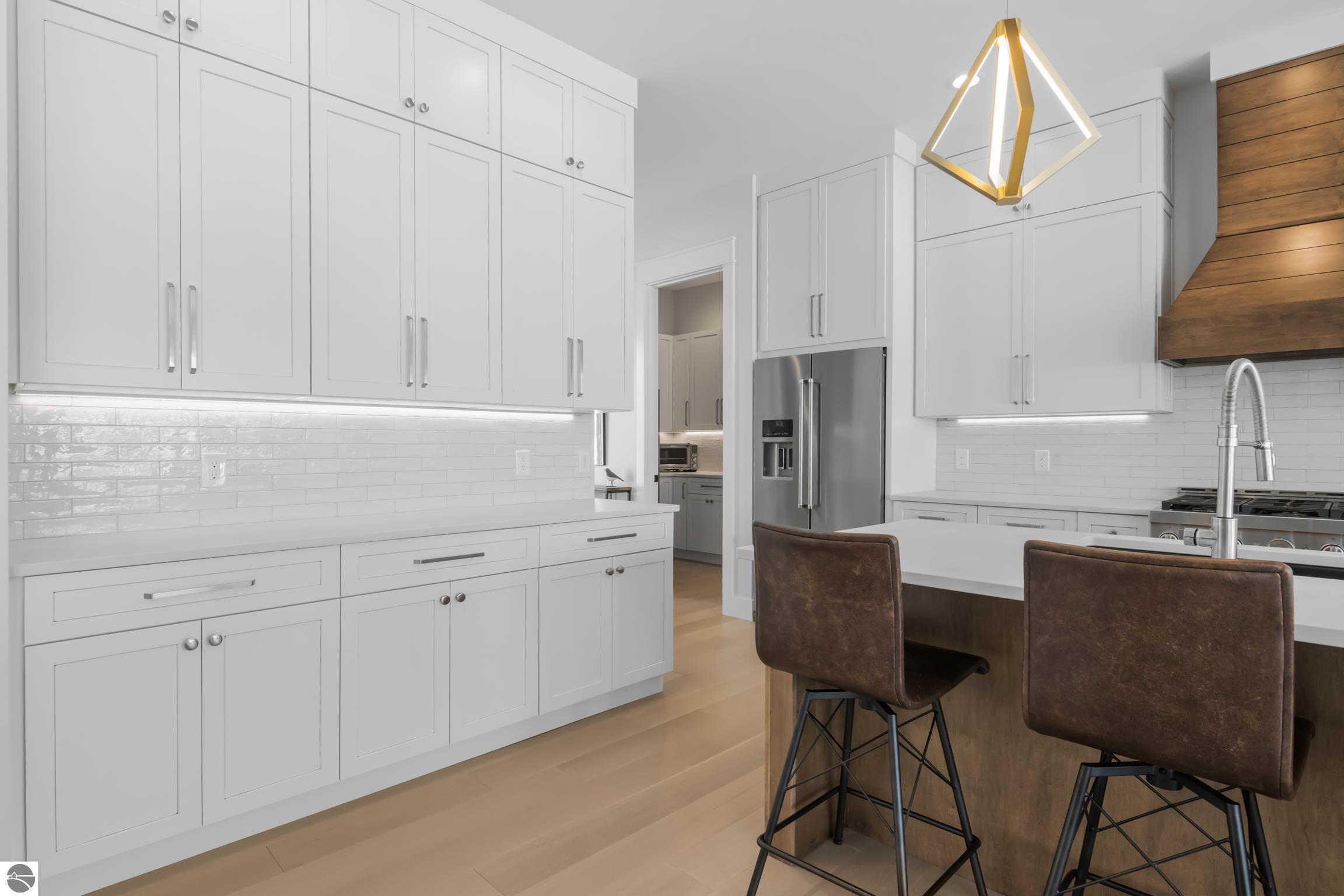 504 S East Silver Lake Road