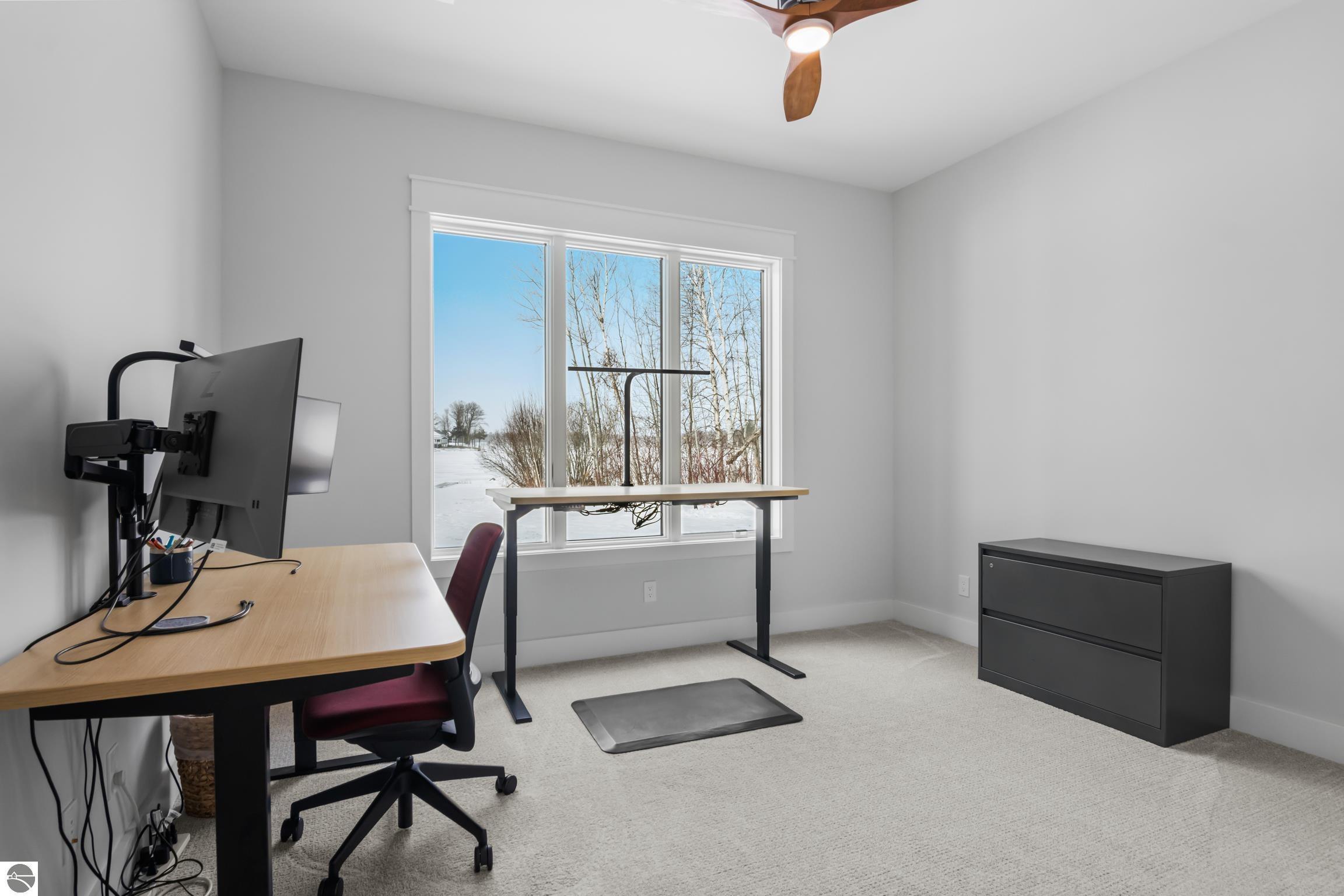 504 S East Silver Lake Road