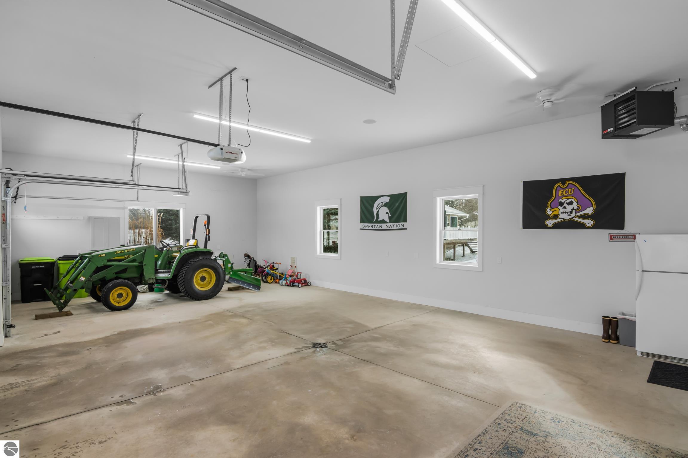 504 S East Silver Lake Road