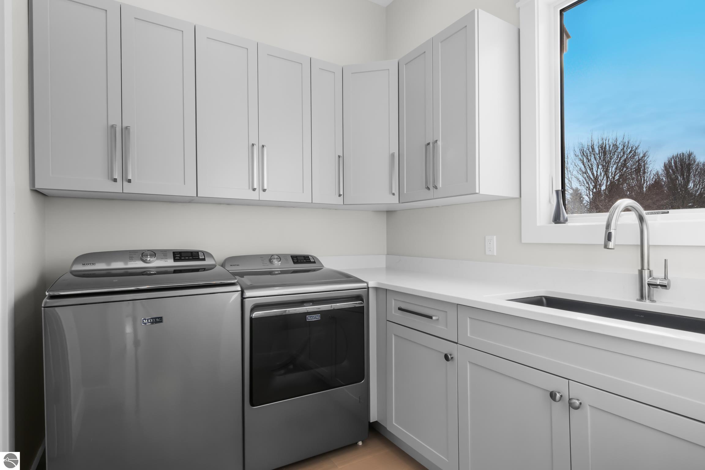 504 S East Silver Lake Road