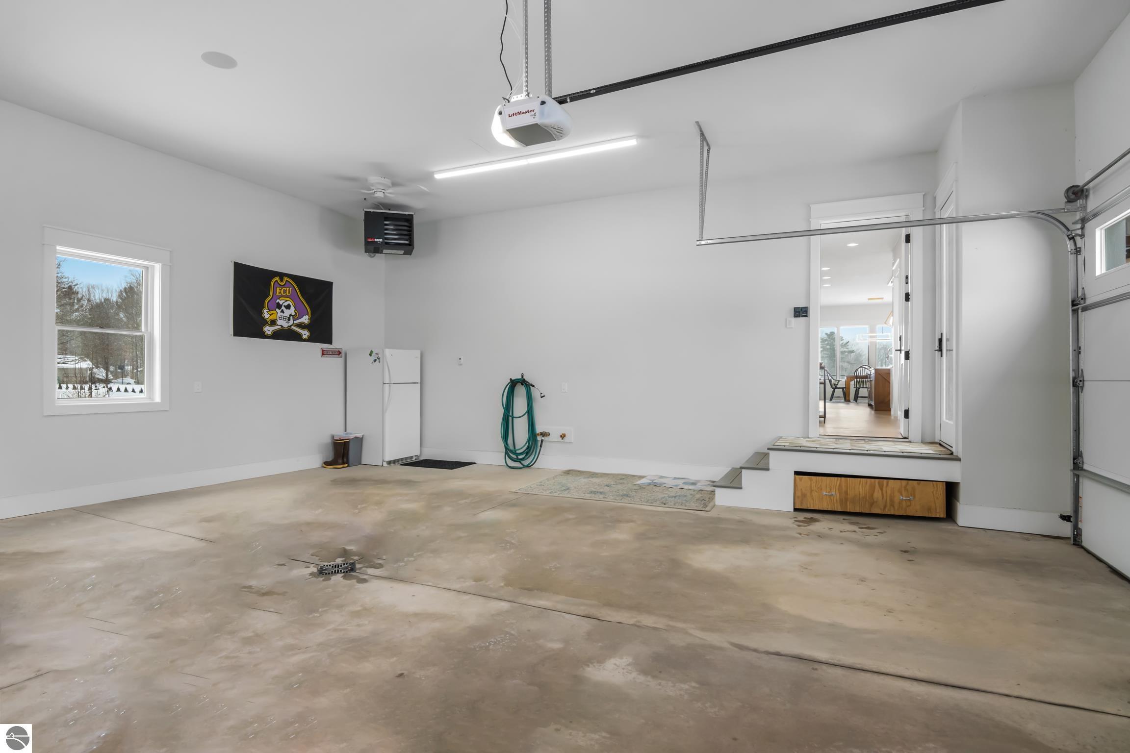 504 S East Silver Lake Road