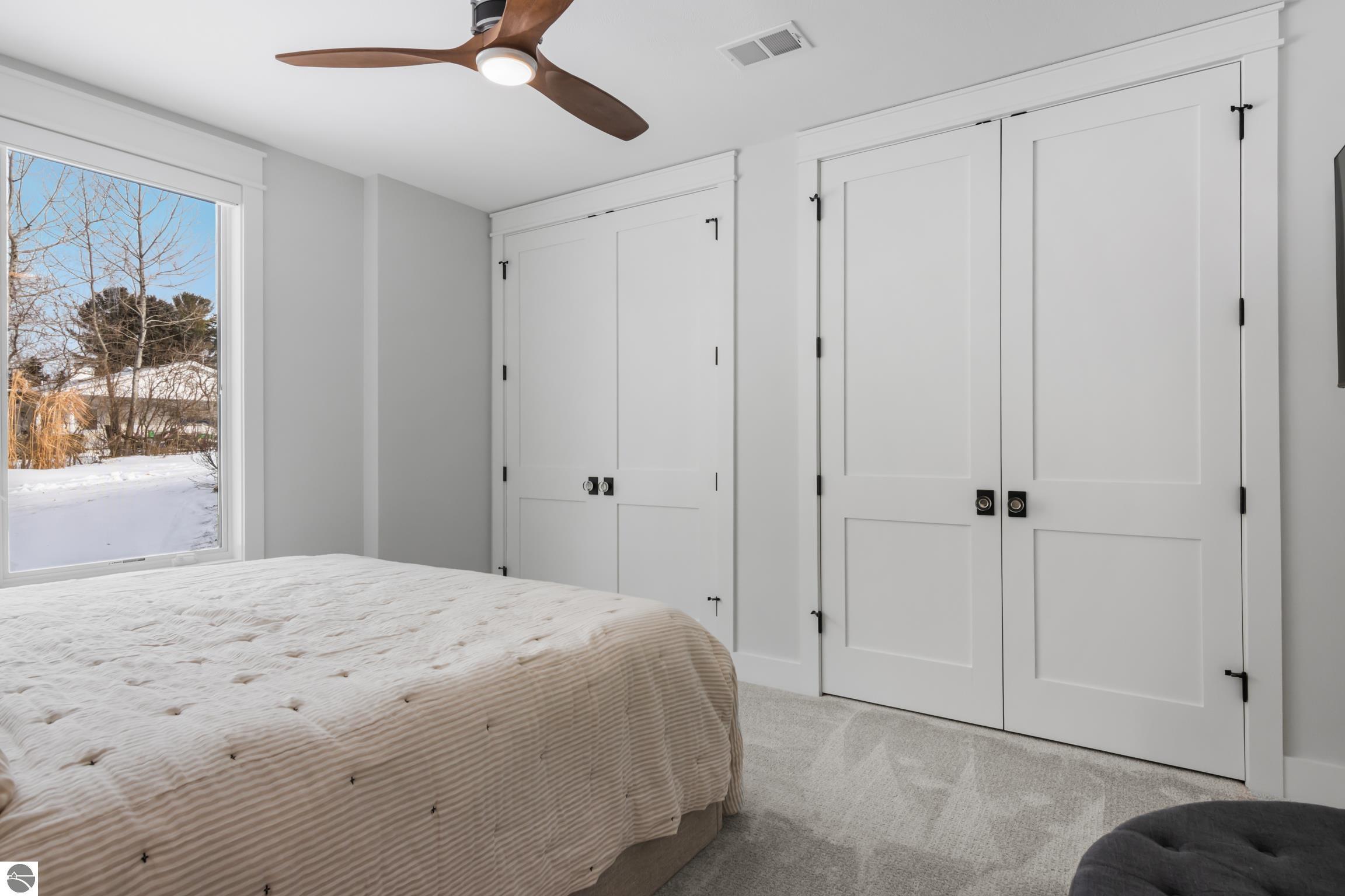 504 S East Silver Lake Road