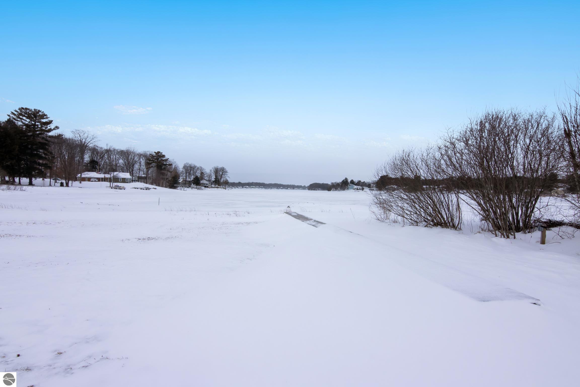 504 S East Silver Lake Road