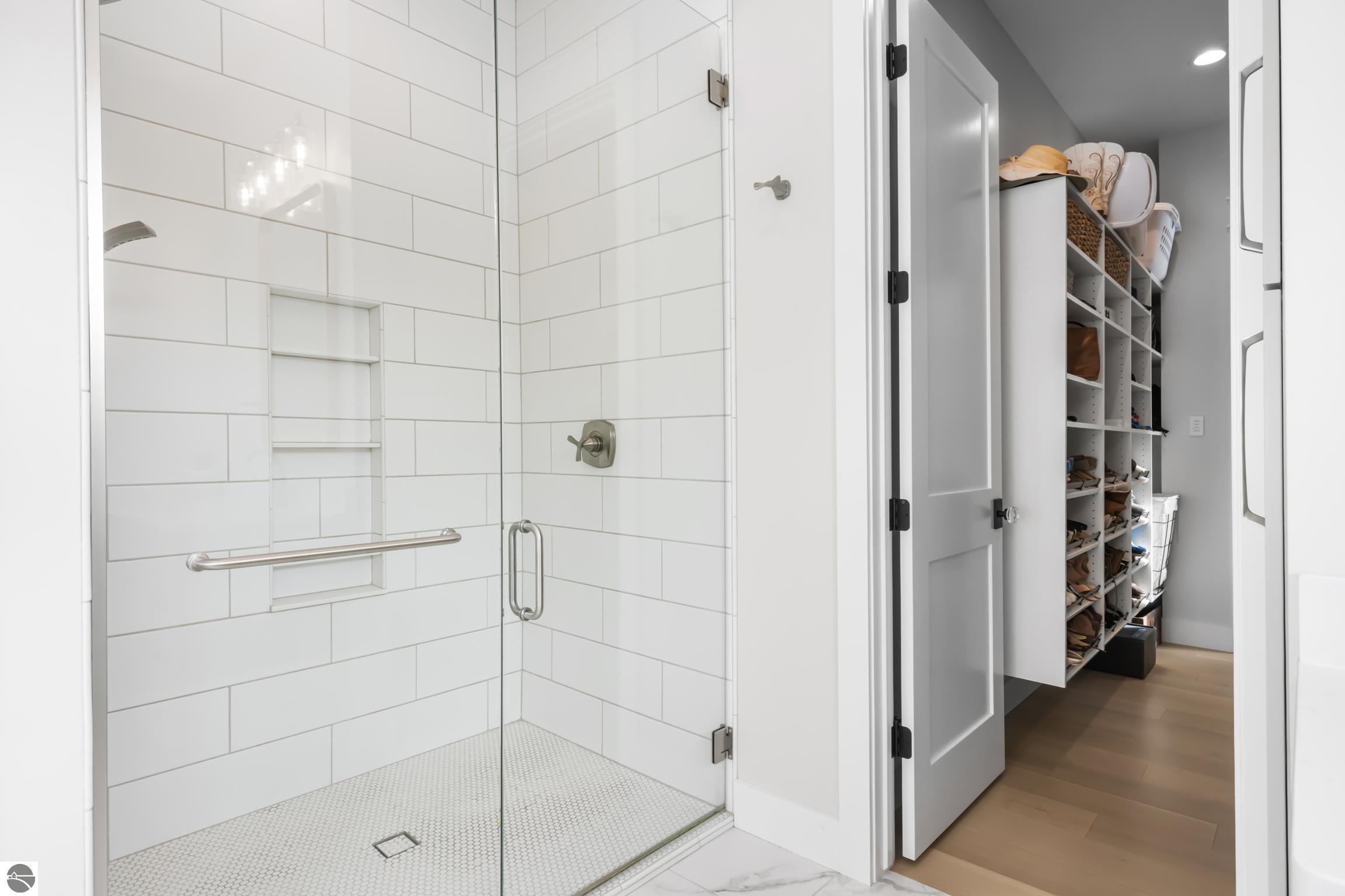 504 S East Silver Lake Road