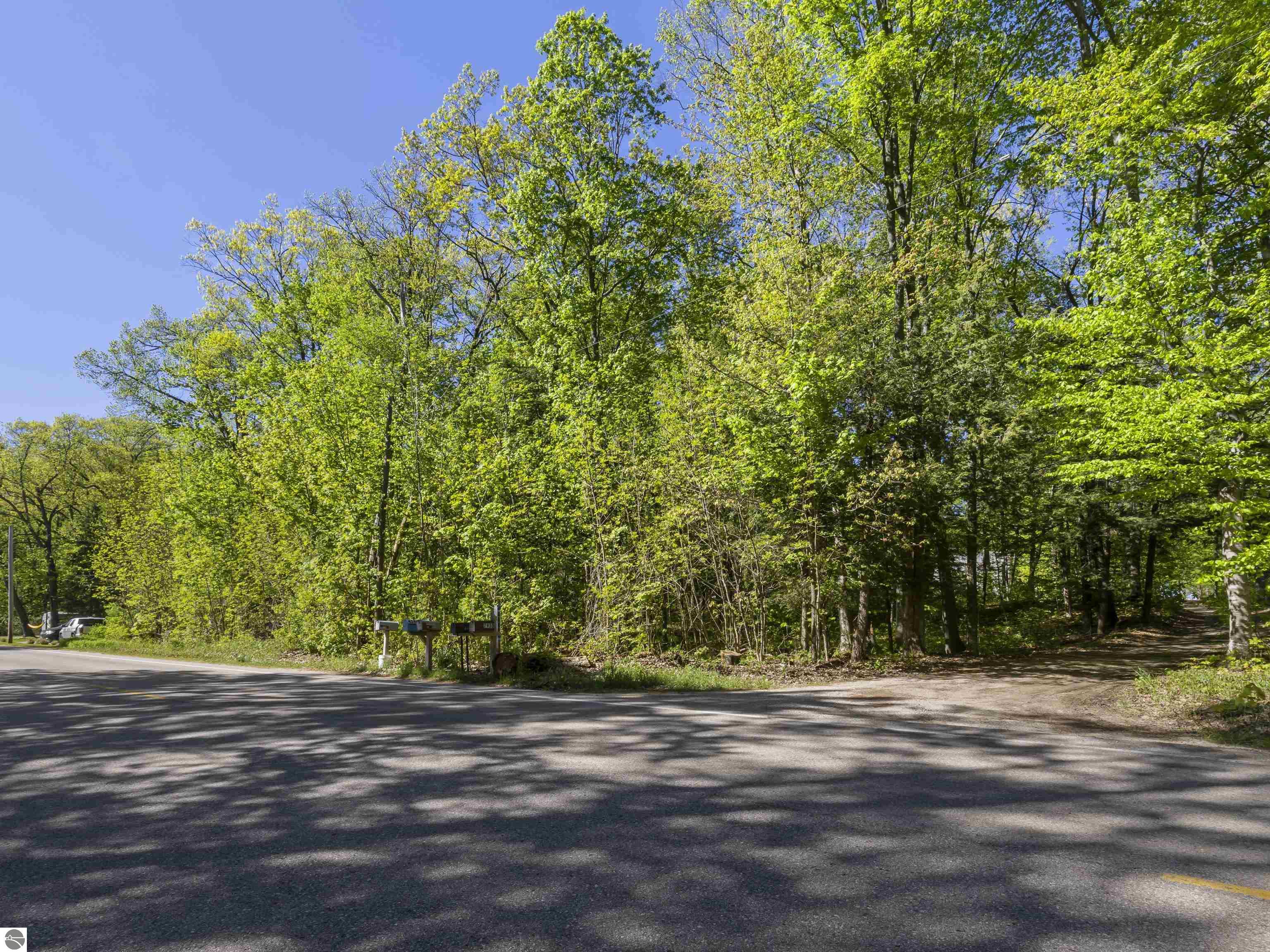 Lots 102-104 Poplar Avenue