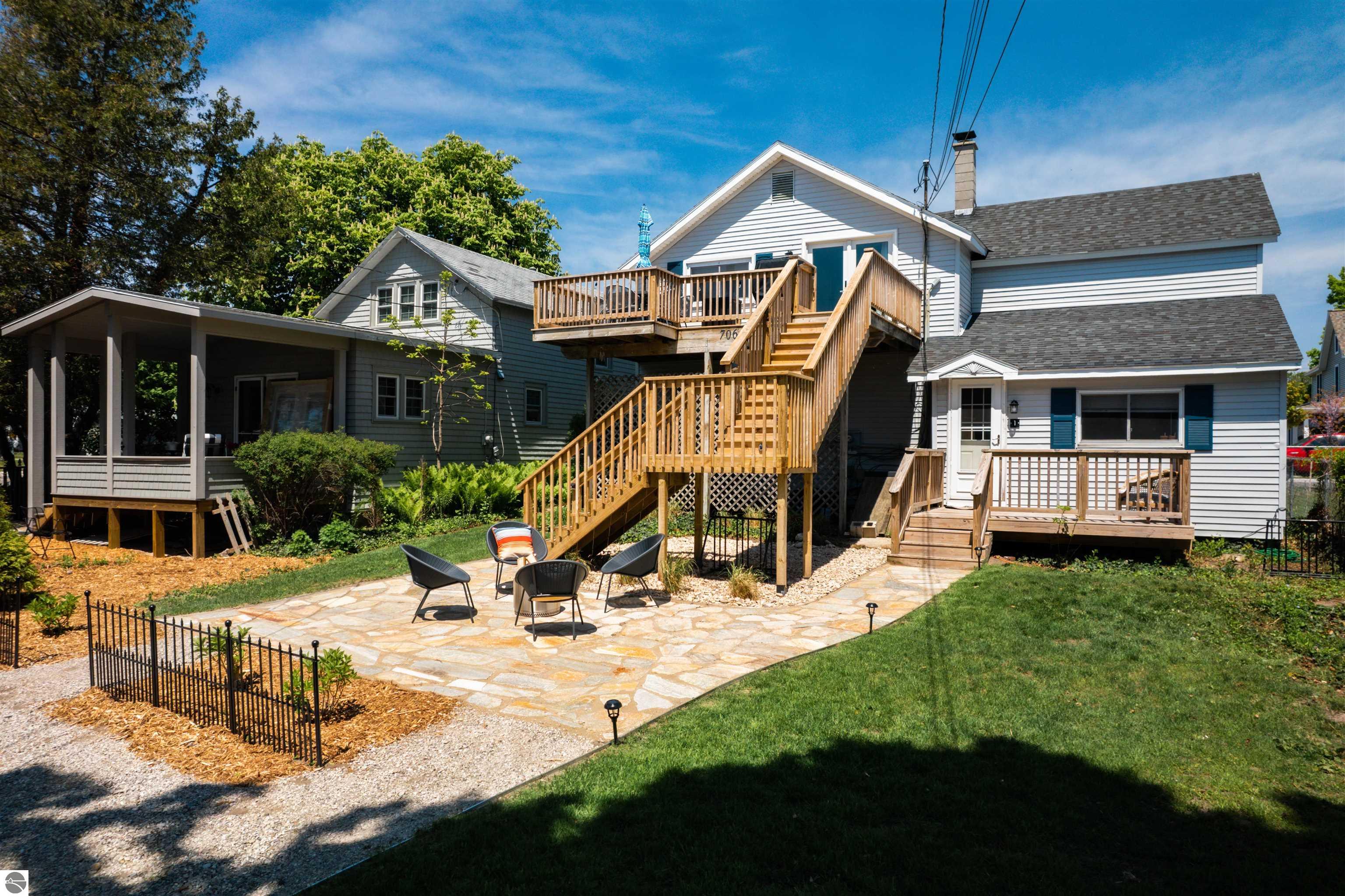 706 Forest Avenue