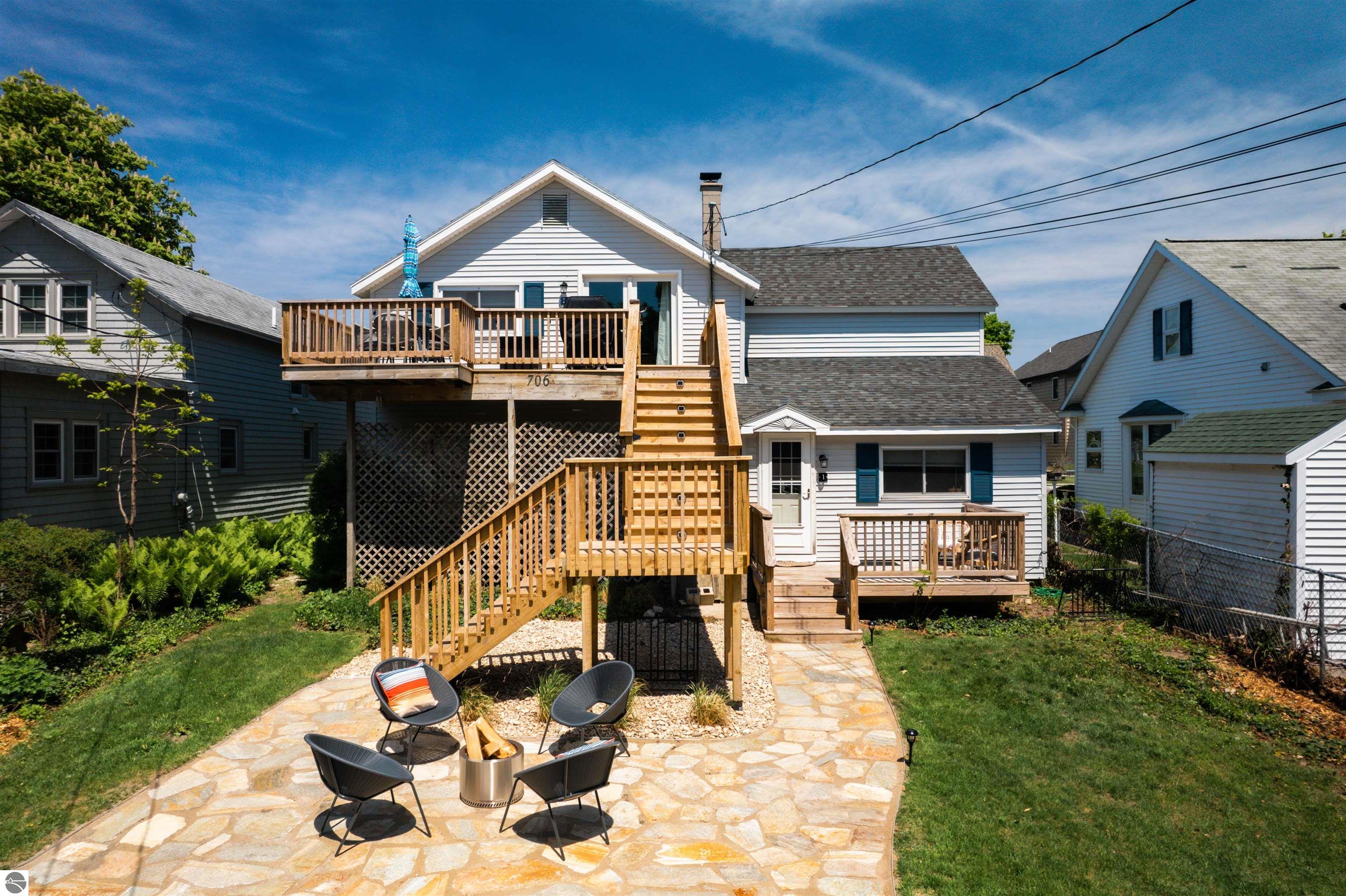 706 Forest Avenue