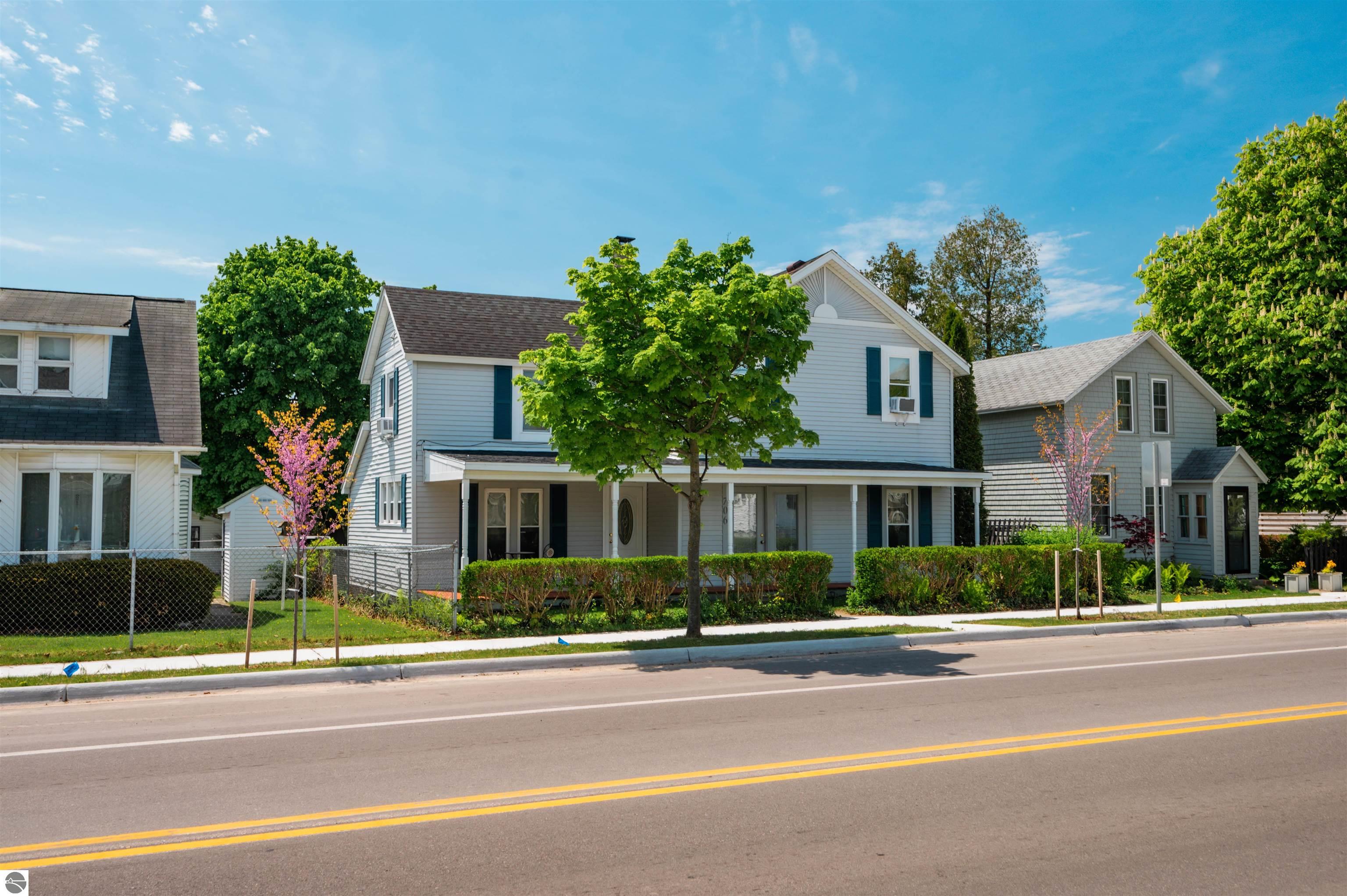 706 Forest Avenue