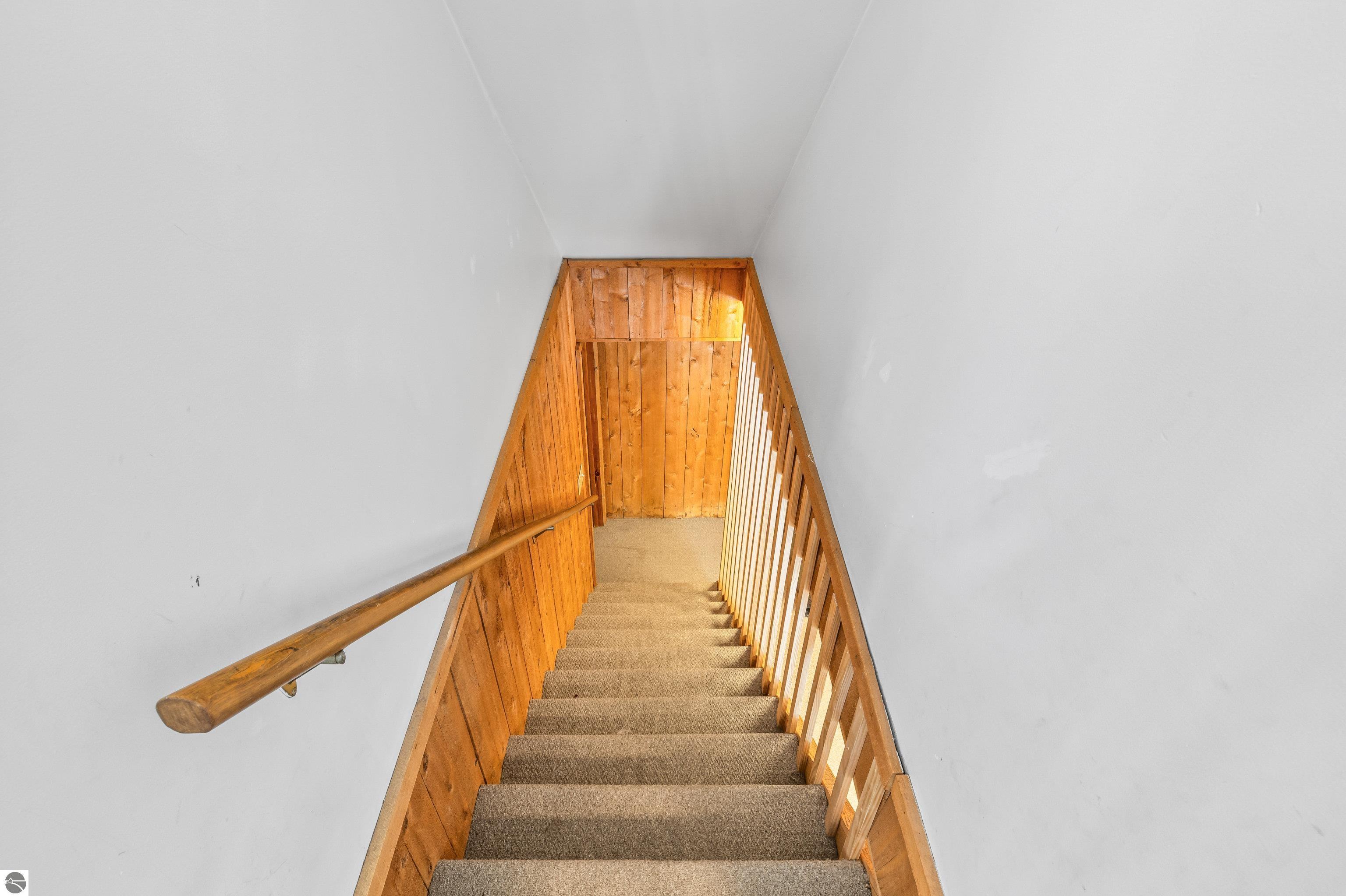 7560 Peaceful Valley Road