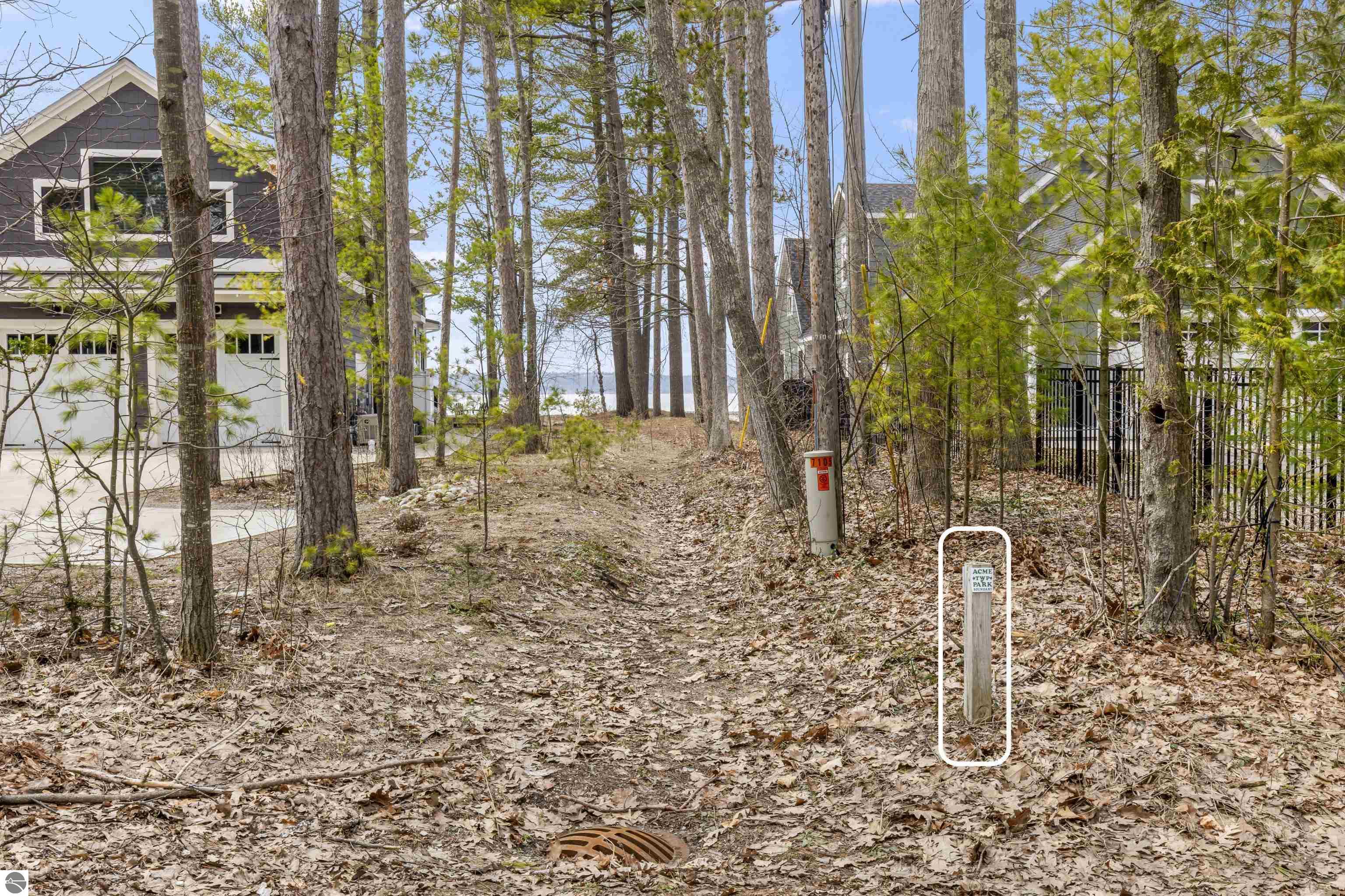 7560 Peaceful Valley Road