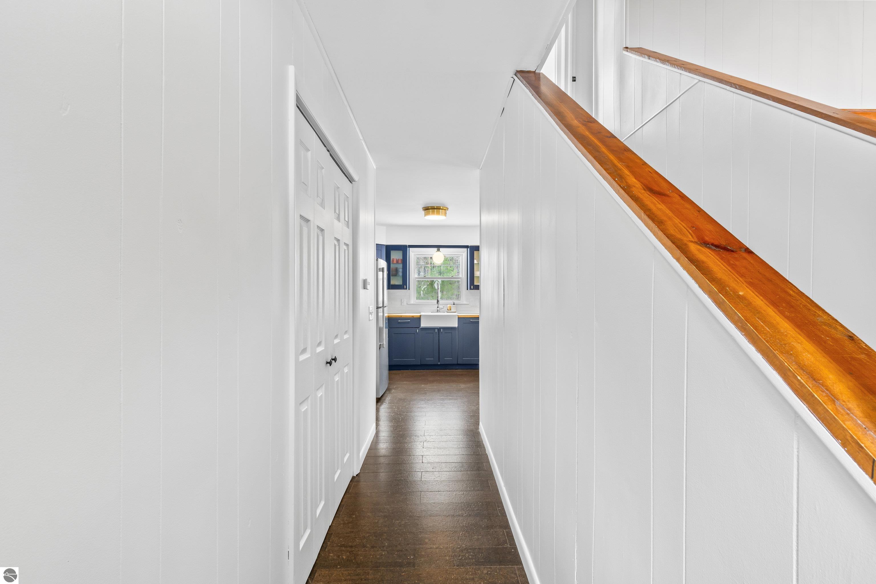 7560 Peaceful Valley Road